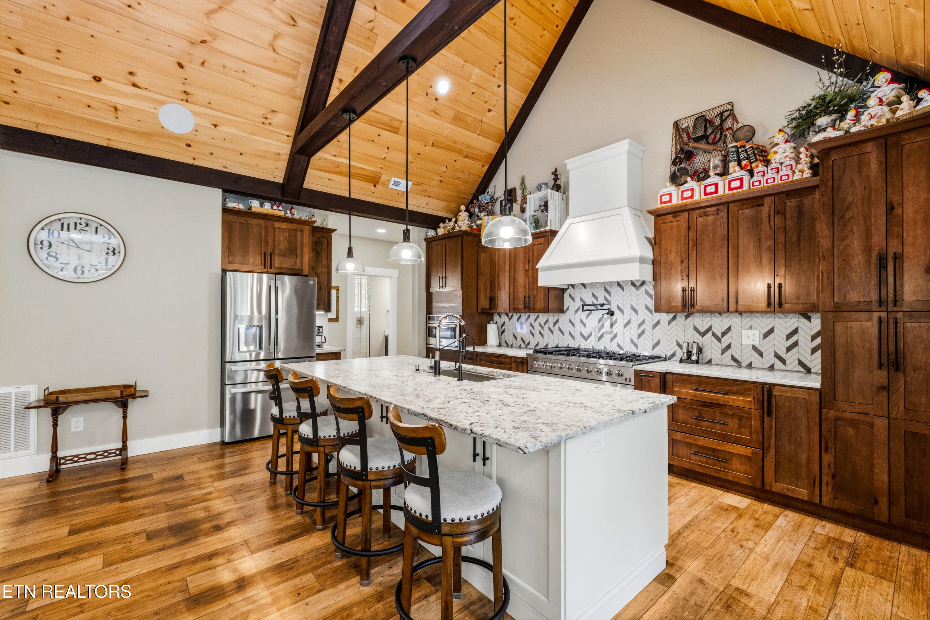 300 Black Fox Road Washburn TN 37888
