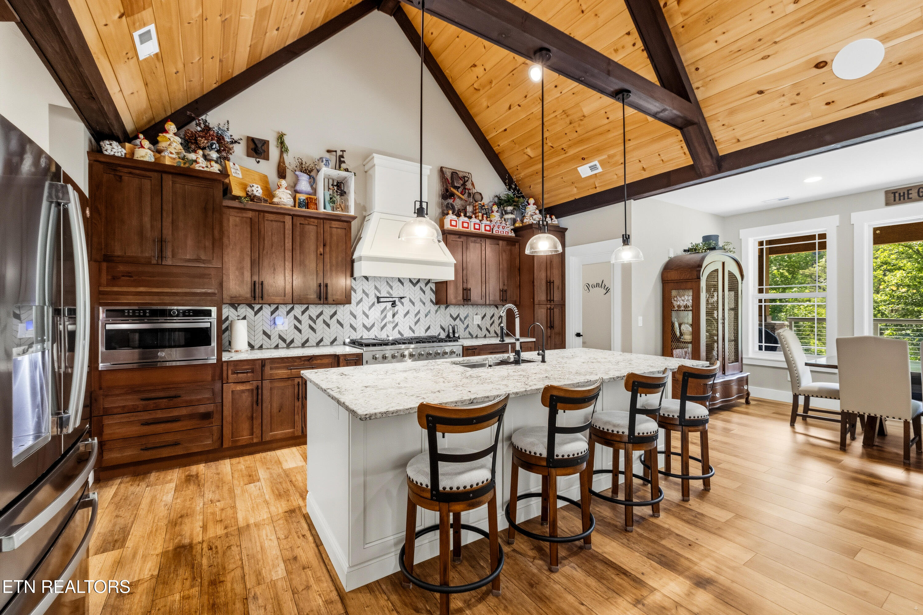 300 Black Fox Road Washburn TN 37888