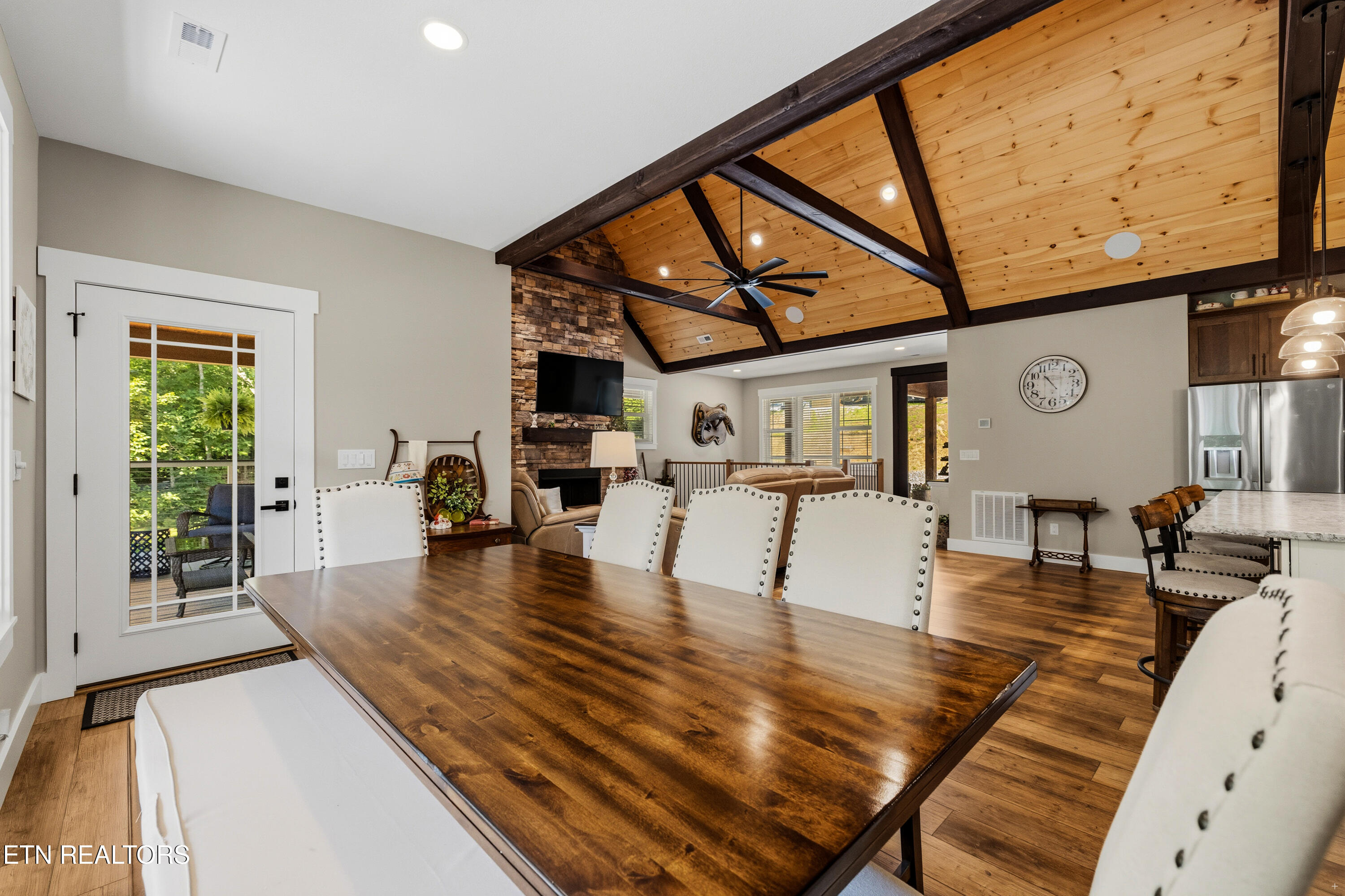 300 Black Fox Road Washburn TN 37888