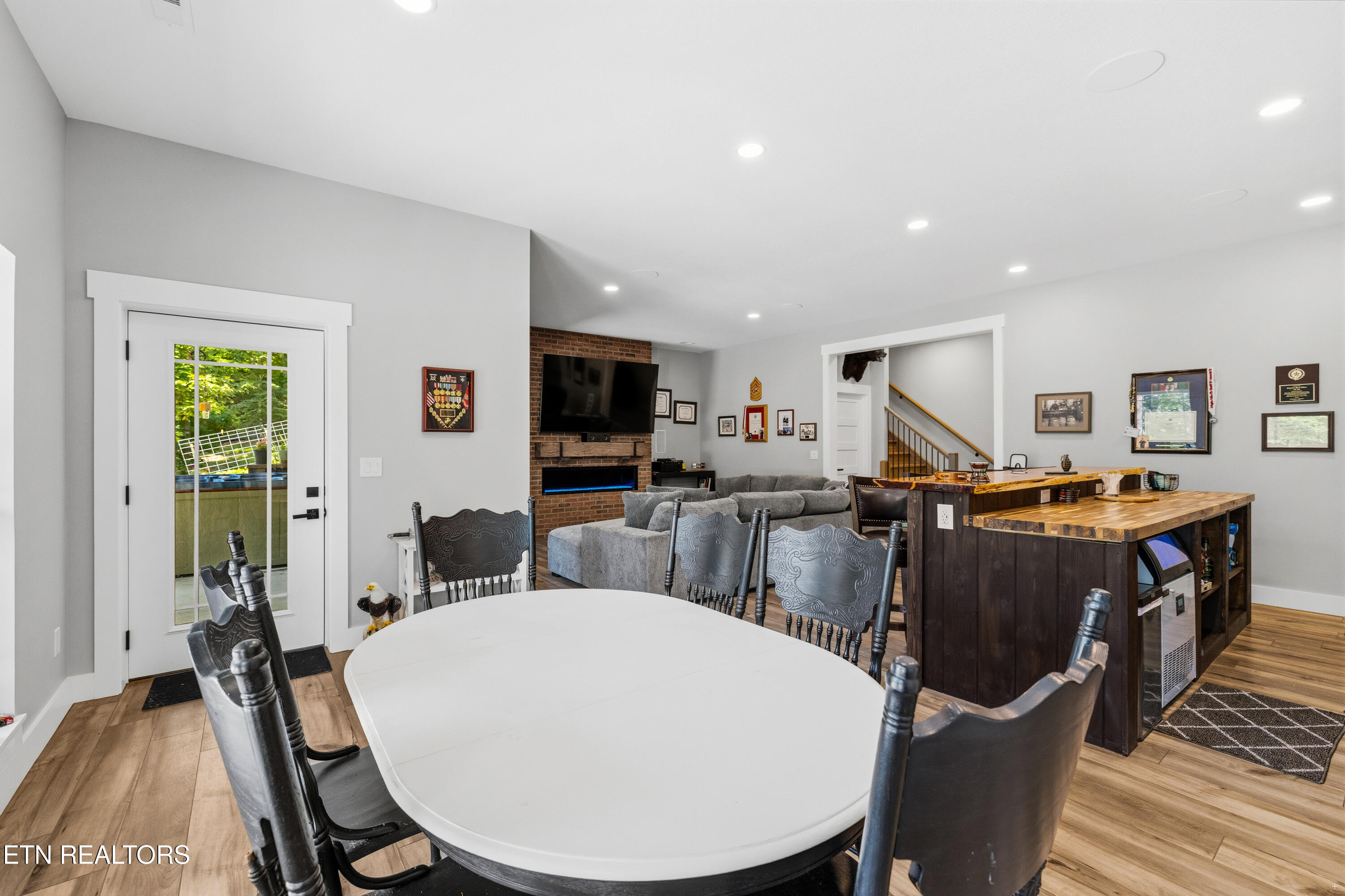 300 Black Fox Road Washburn TN 37888
