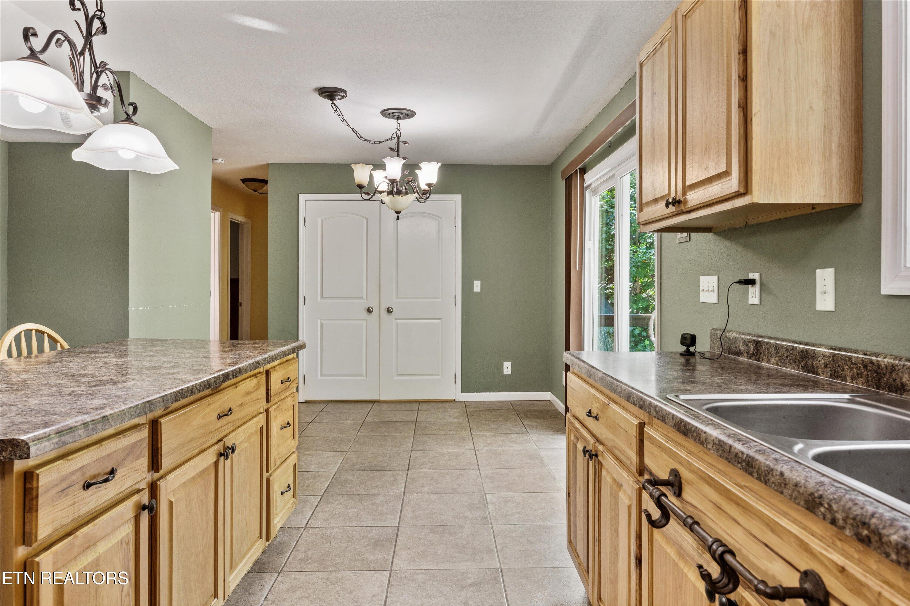 243 Mountain Lake Drive Rocky Top TN 37769