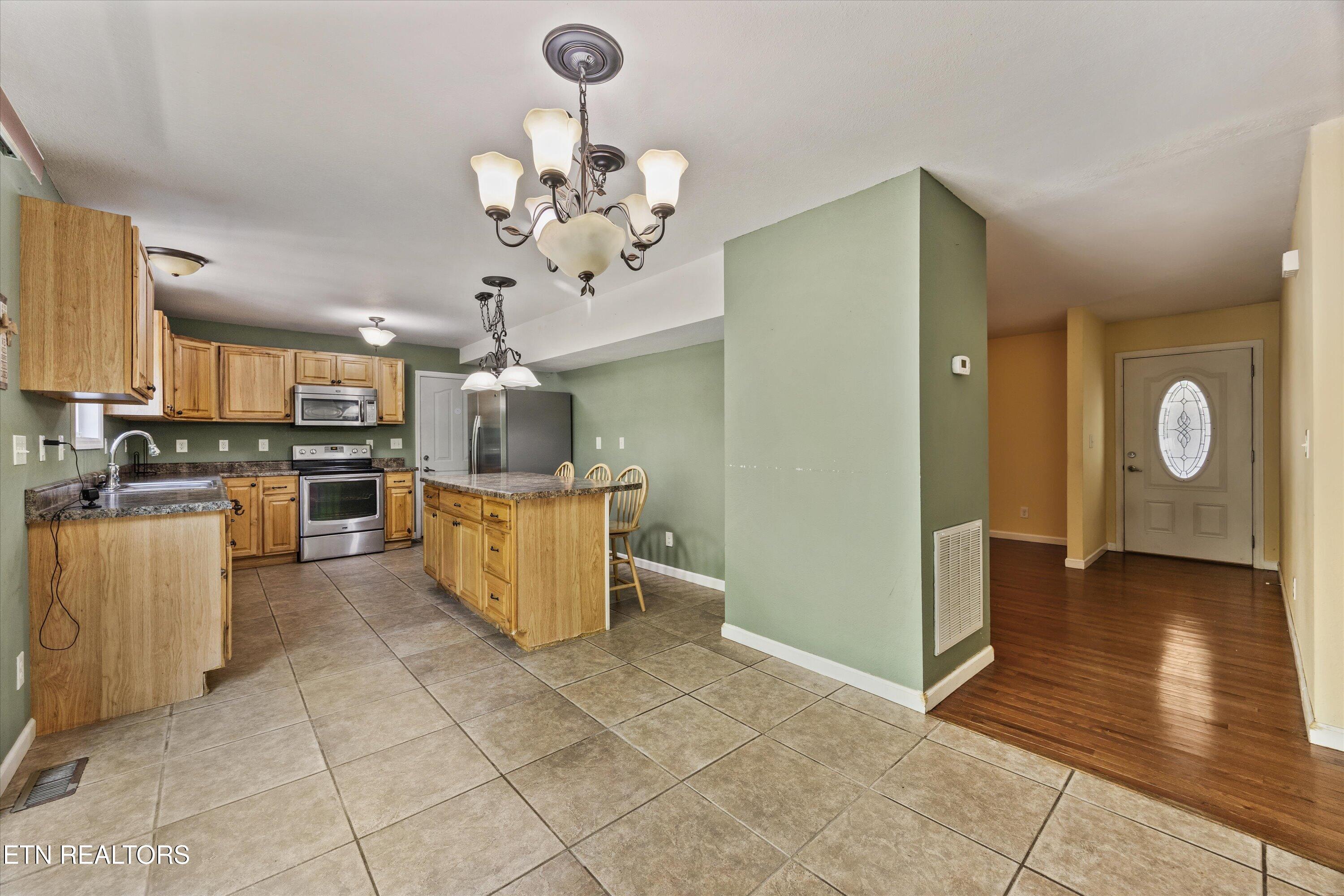 243 Mountain Lake Drive Rocky Top TN 37769