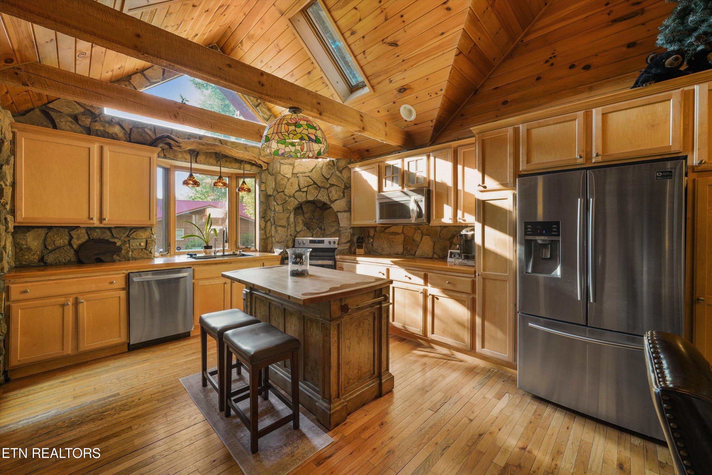 7247 Old Tuckaleechee Road Townsend TN 37882