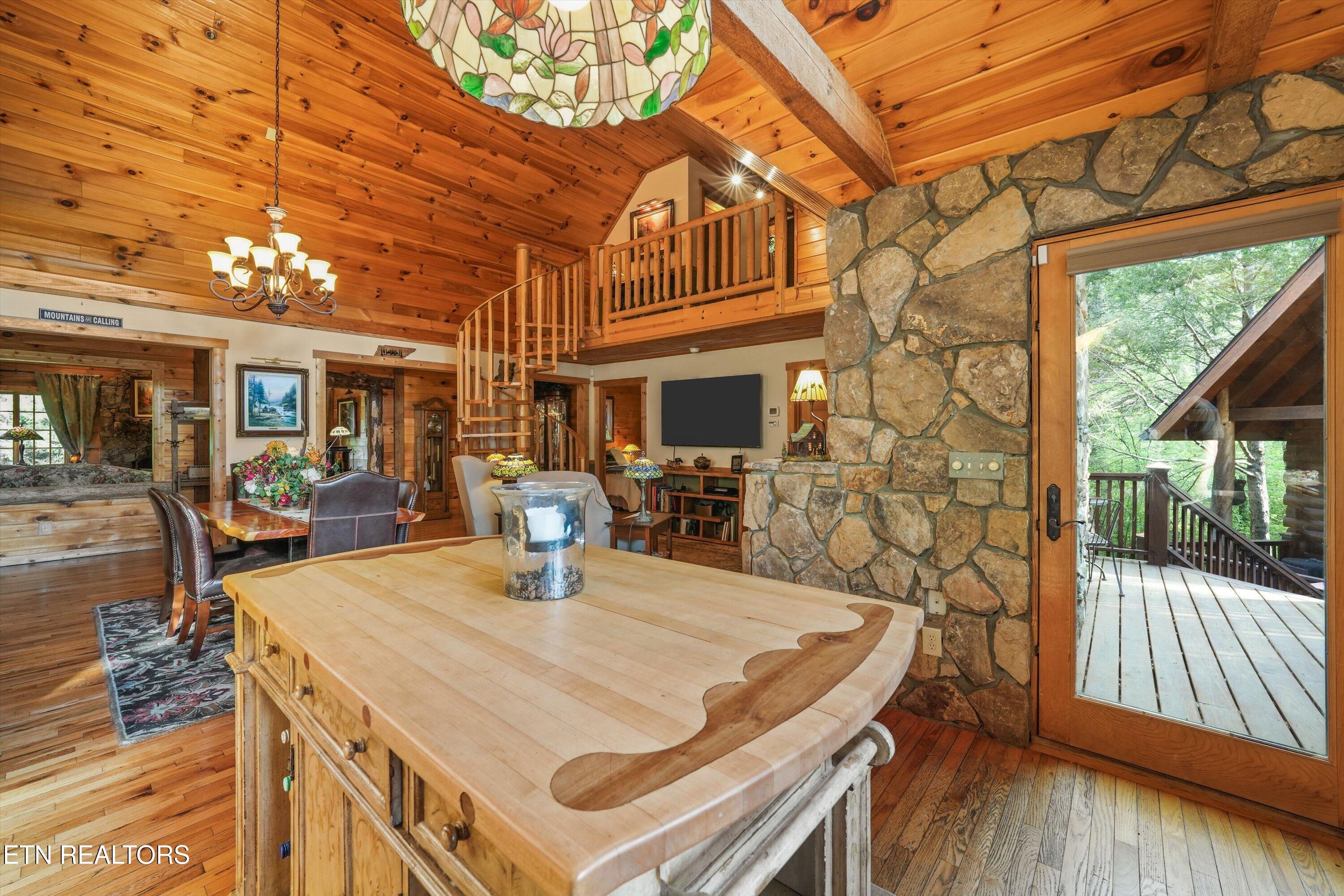 7247 Old Tuckaleechee Road Townsend TN 37882
