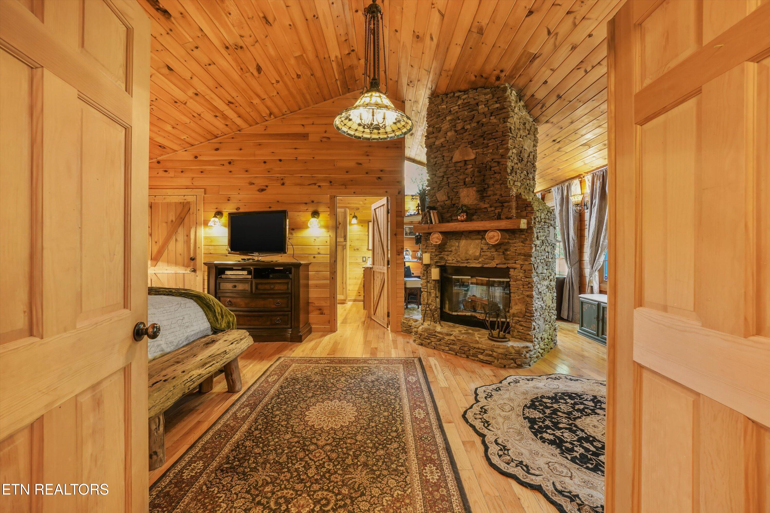 7247 Old Tuckaleechee Road Townsend TN 37882