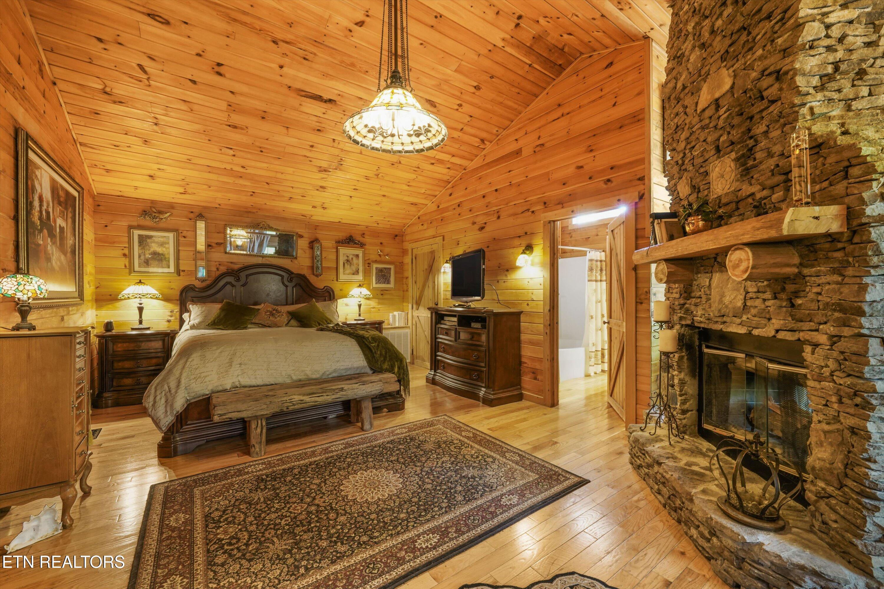 7247 Old Tuckaleechee Road Townsend TN 37882