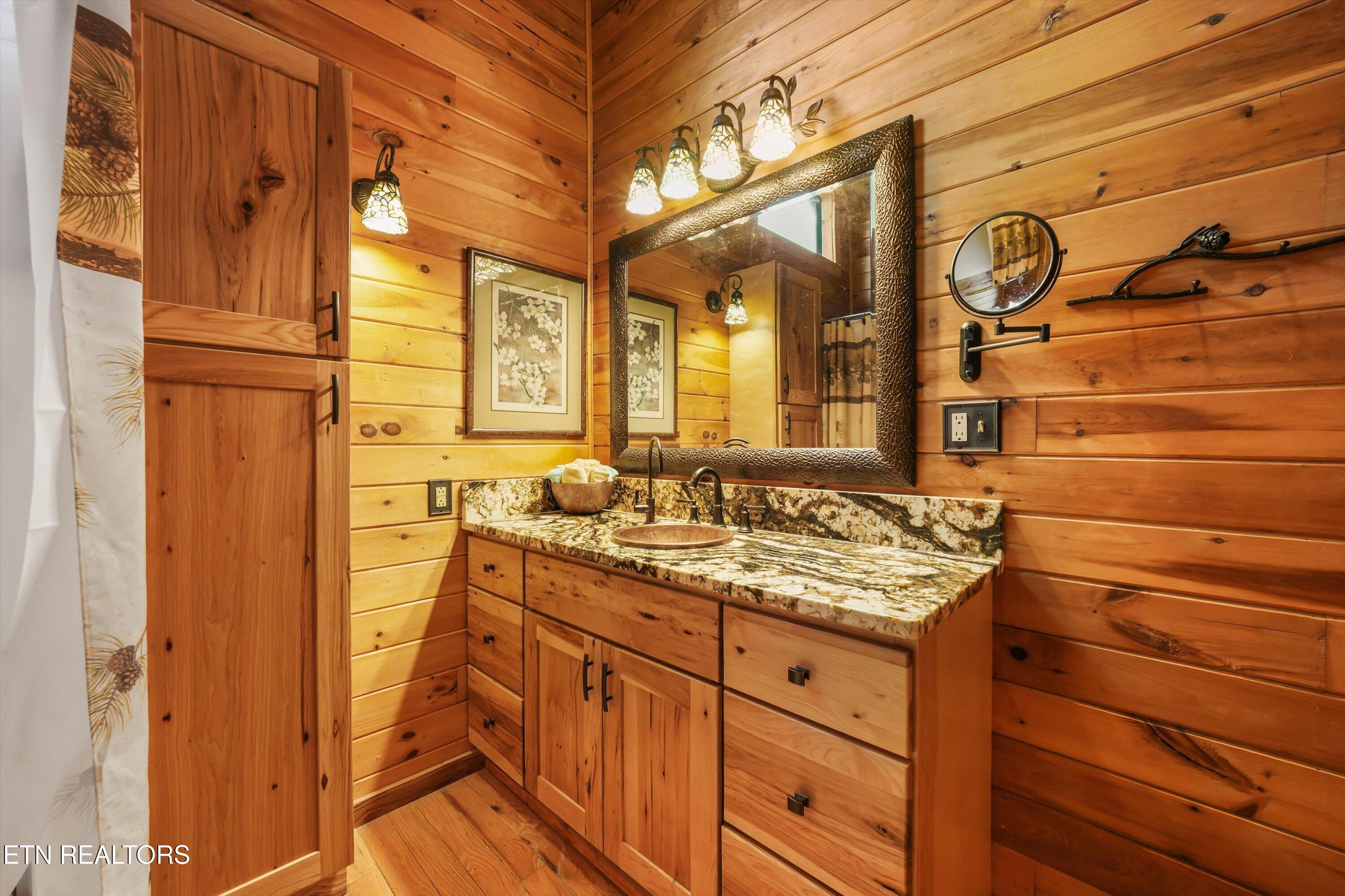 7247 Old Tuckaleechee Road Townsend TN 37882