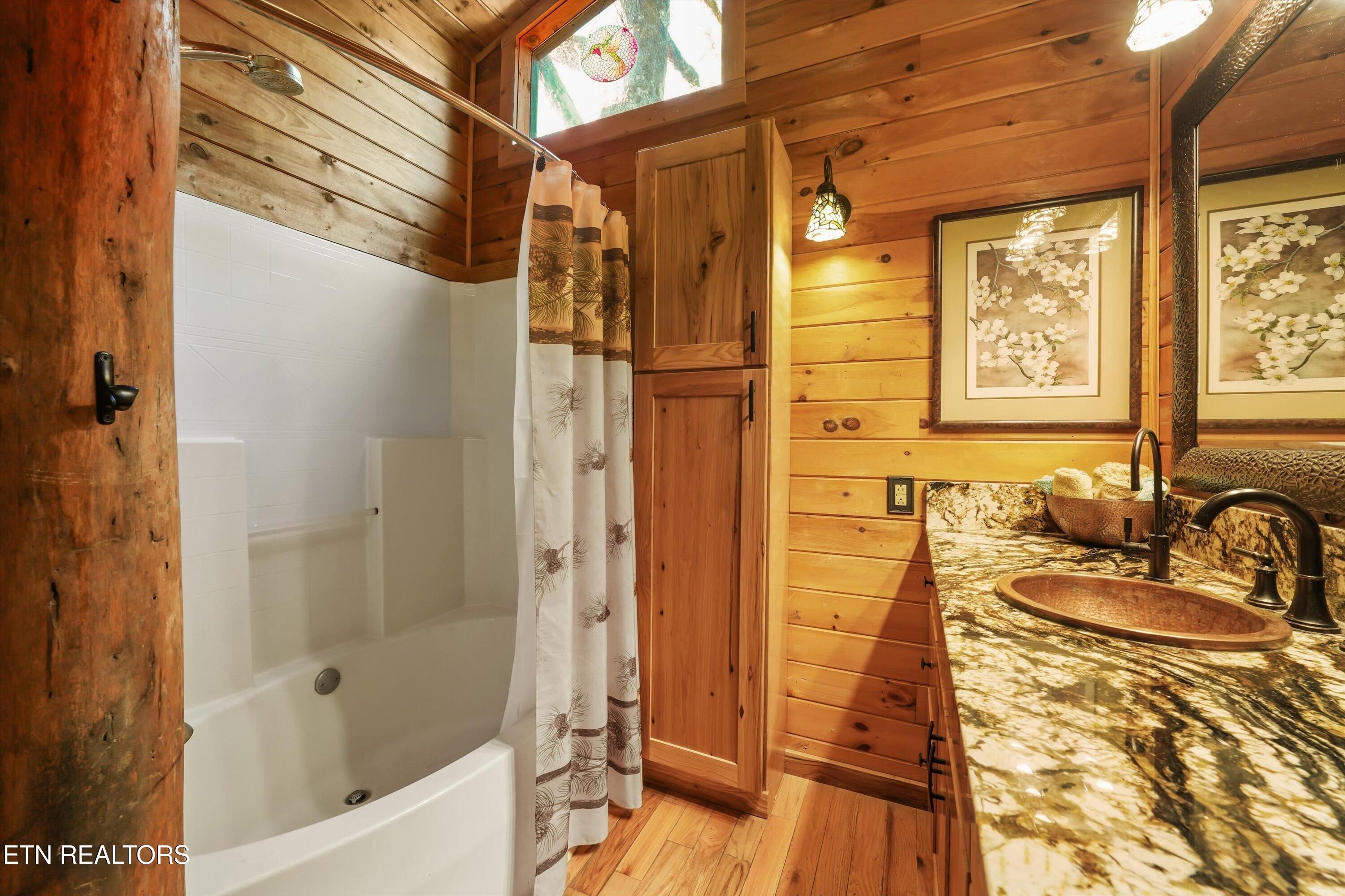 7247 Old Tuckaleechee Road Townsend TN 37882