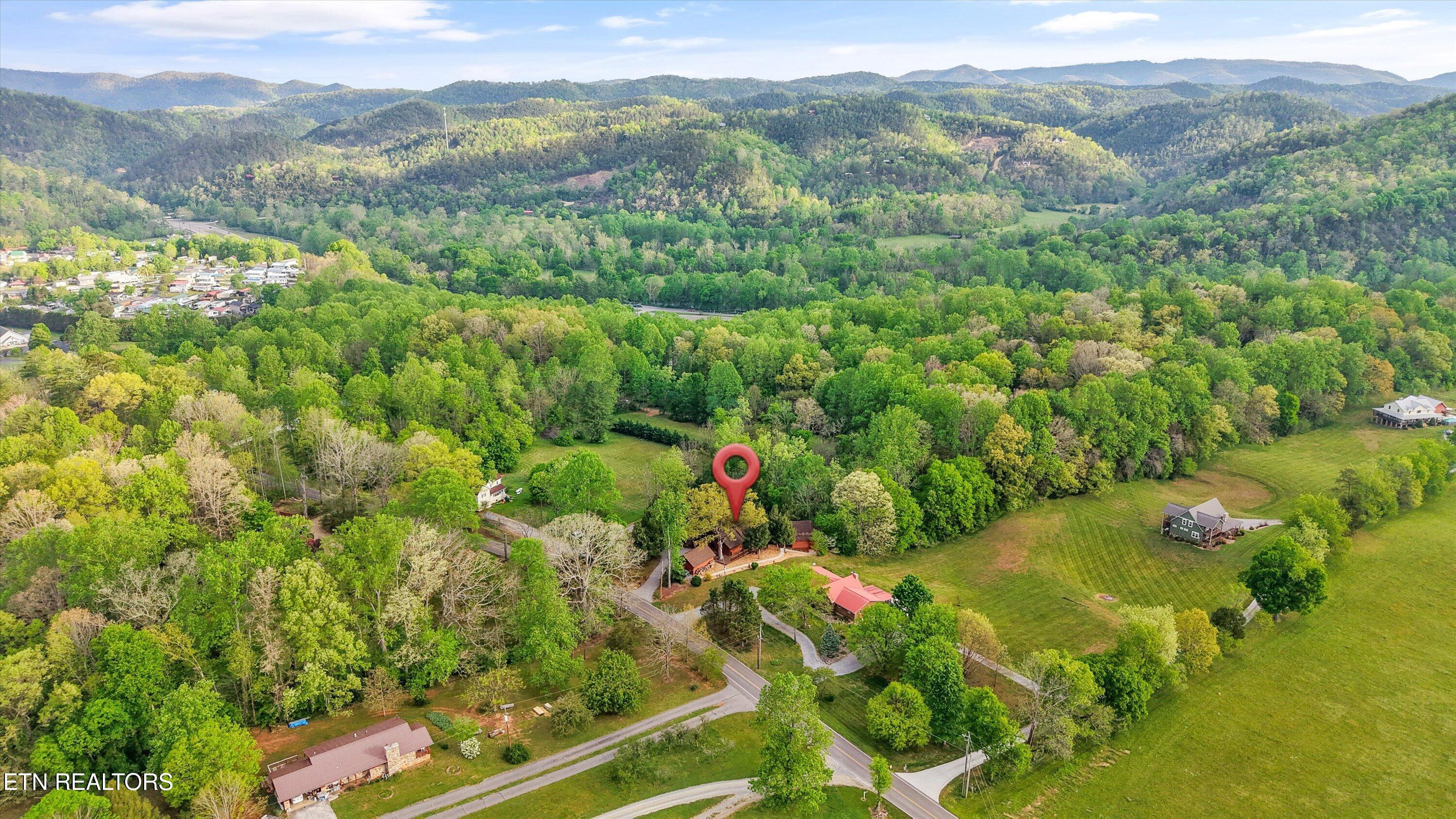 7247 Old Tuckaleechee Road Townsend TN 37882