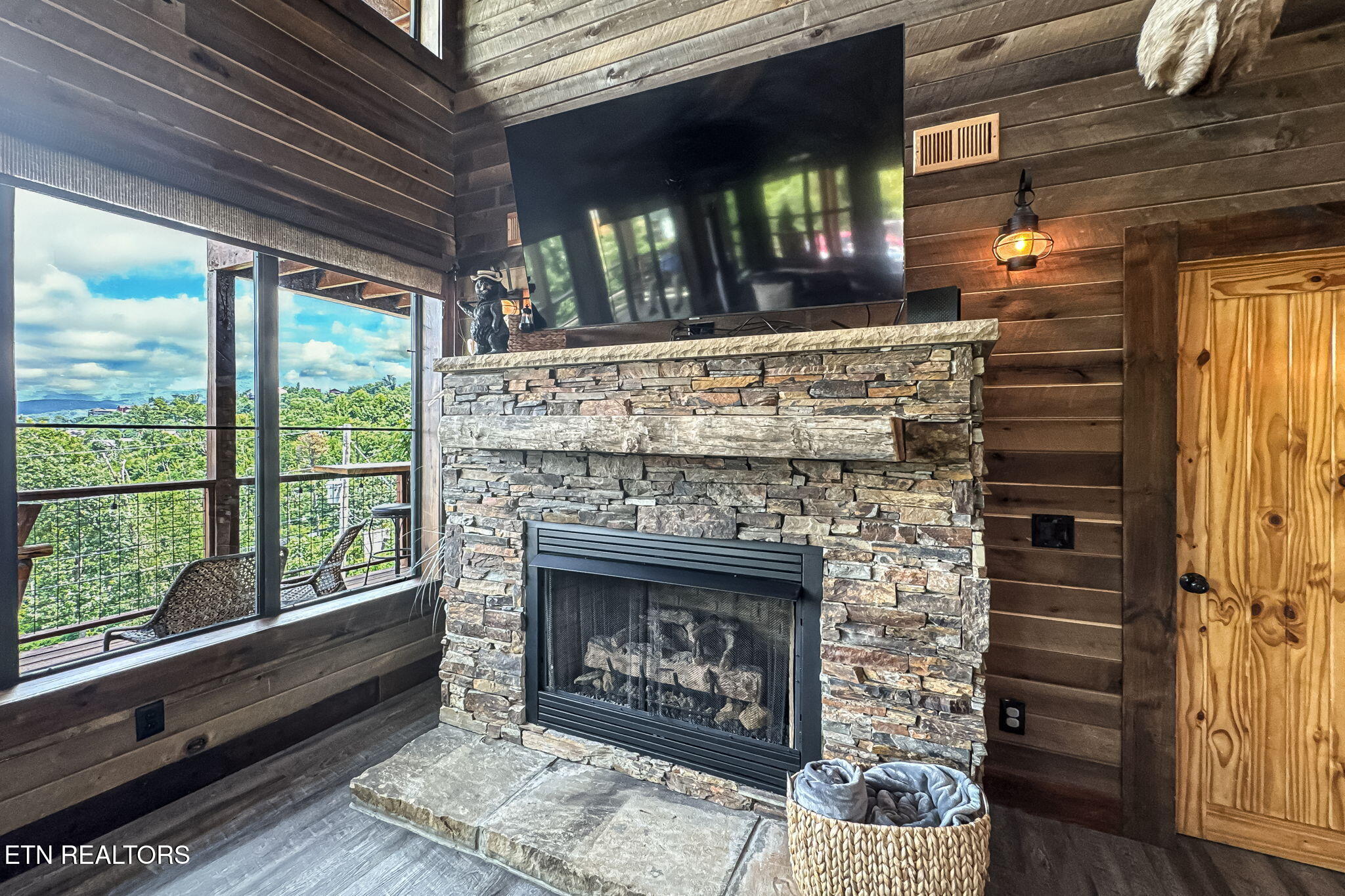 520 Edgewood Drive Gatlinburg TN 37738