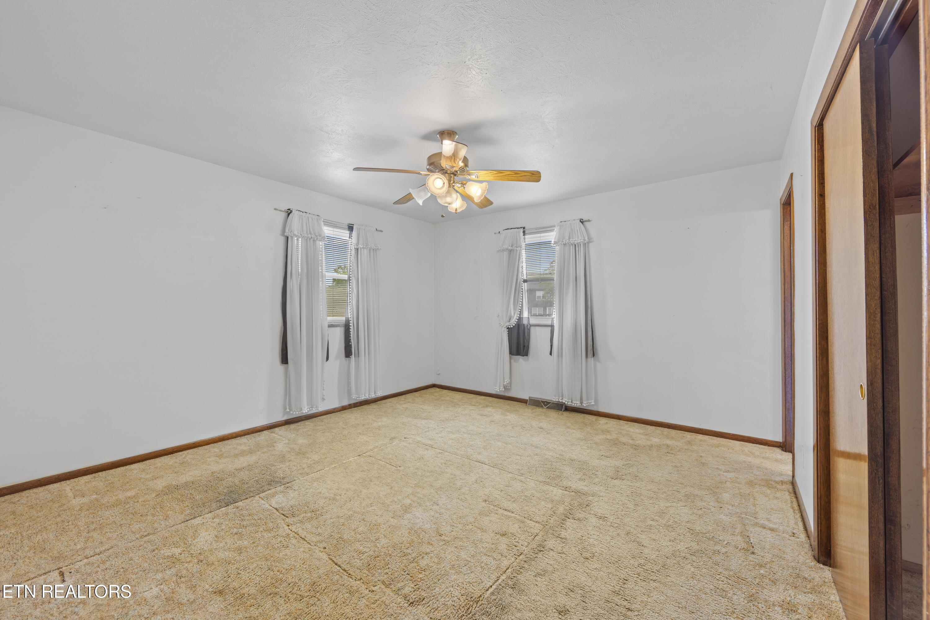 7338 Palmleaf Road Knoxville TN 37918