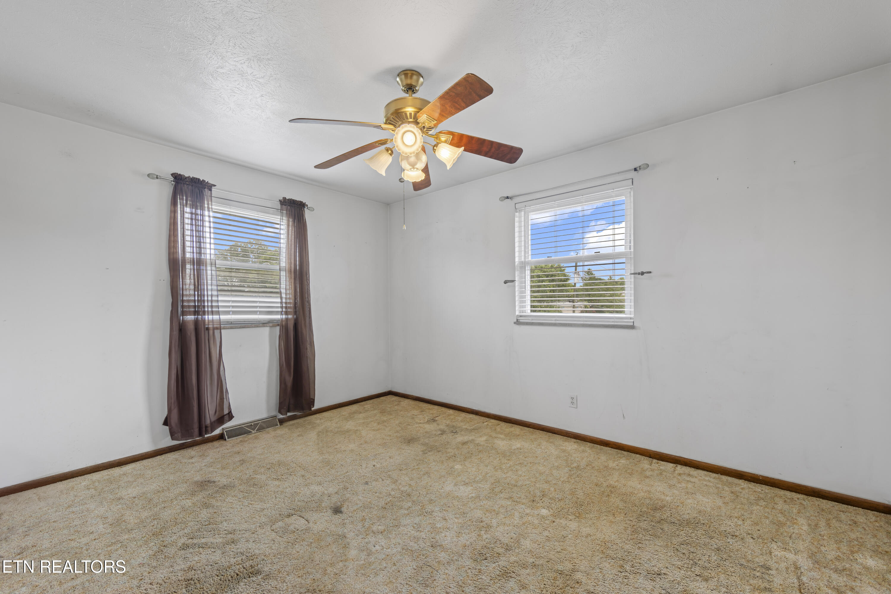 7338 Palmleaf Road Knoxville TN 37918