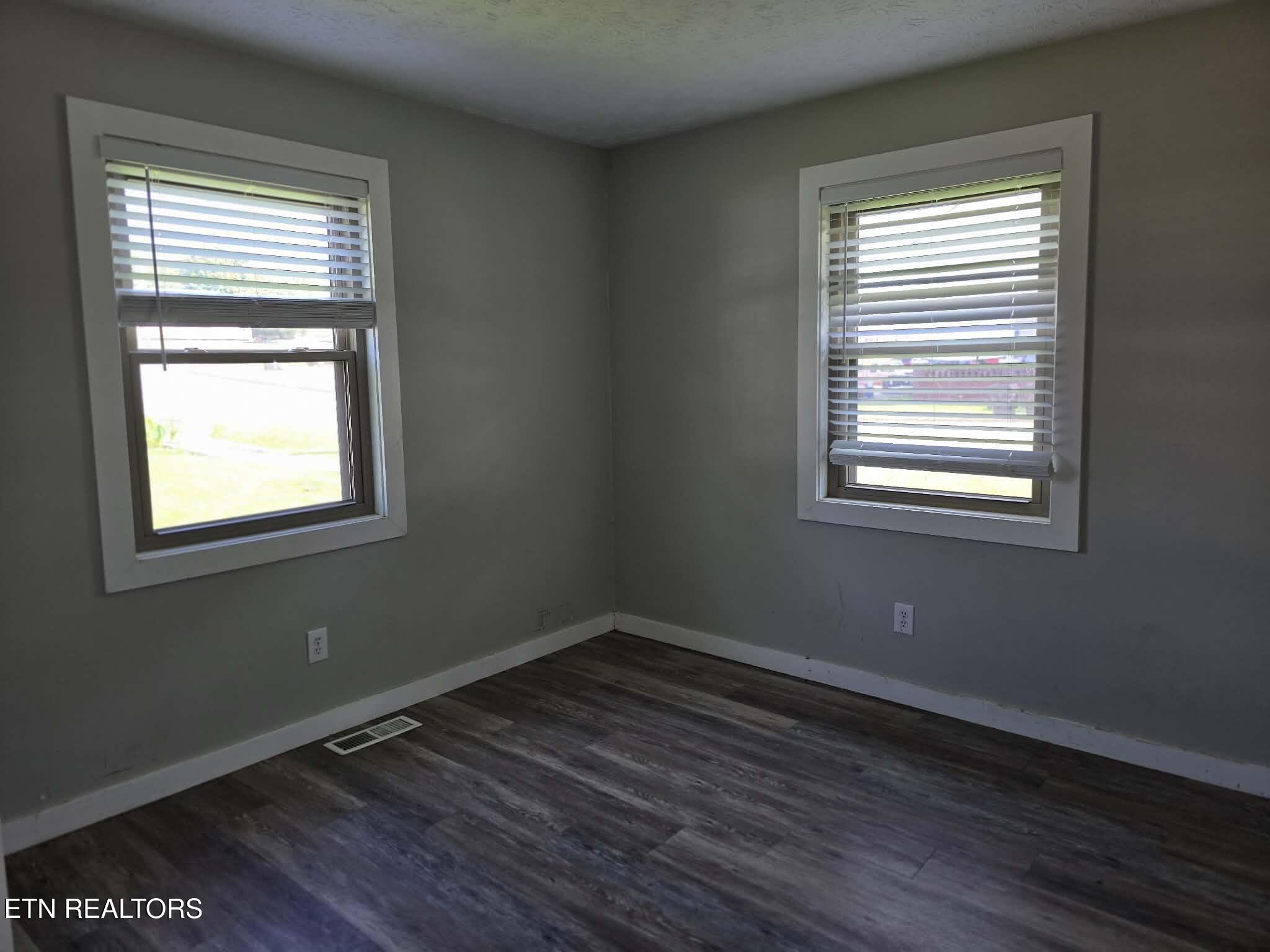 172 Liberty Street Jacksboro TN 37757