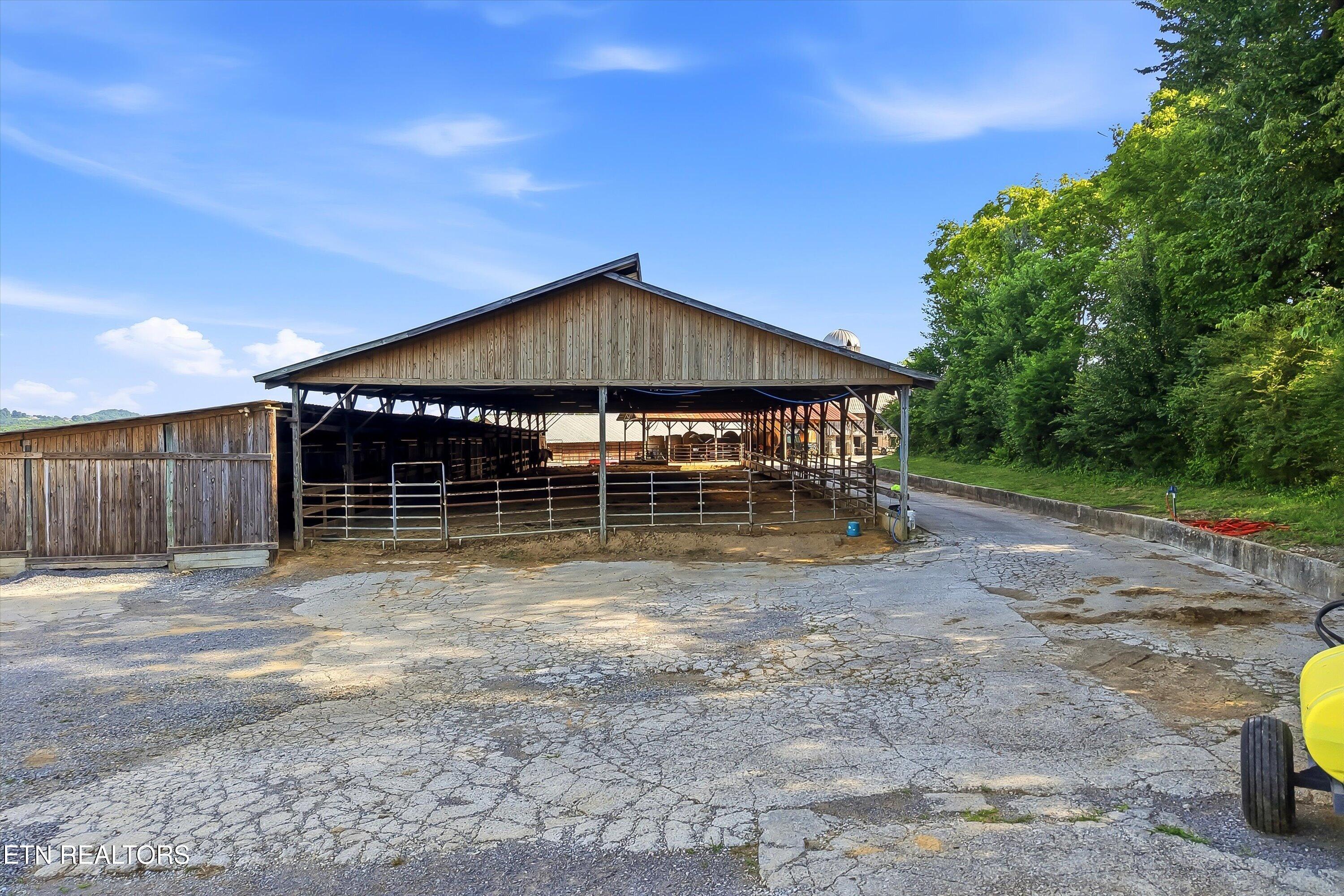 455 Hiwassee Road Madisonville TN 37354
