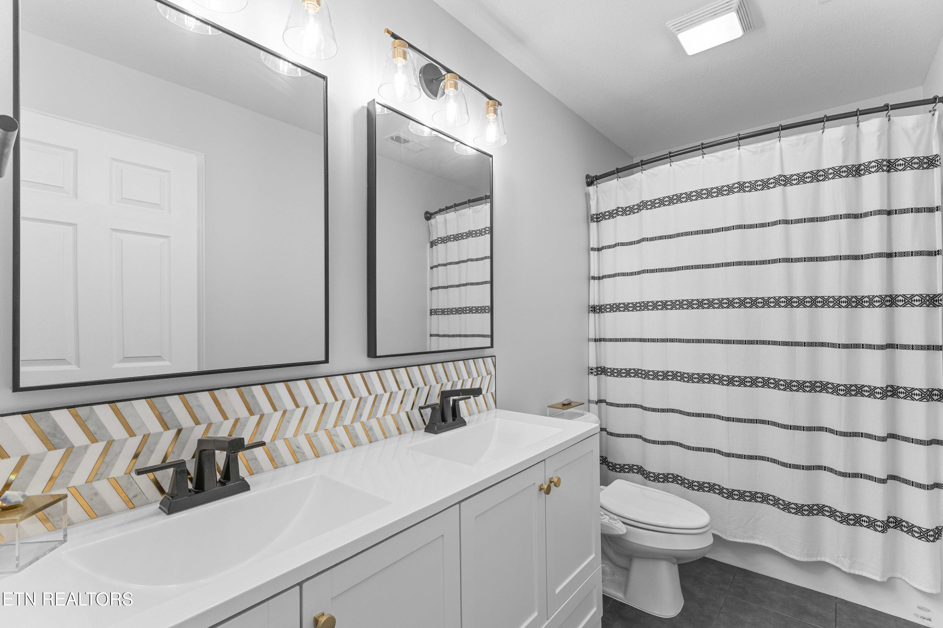 2121 Camley Court Maryville TN 37801
