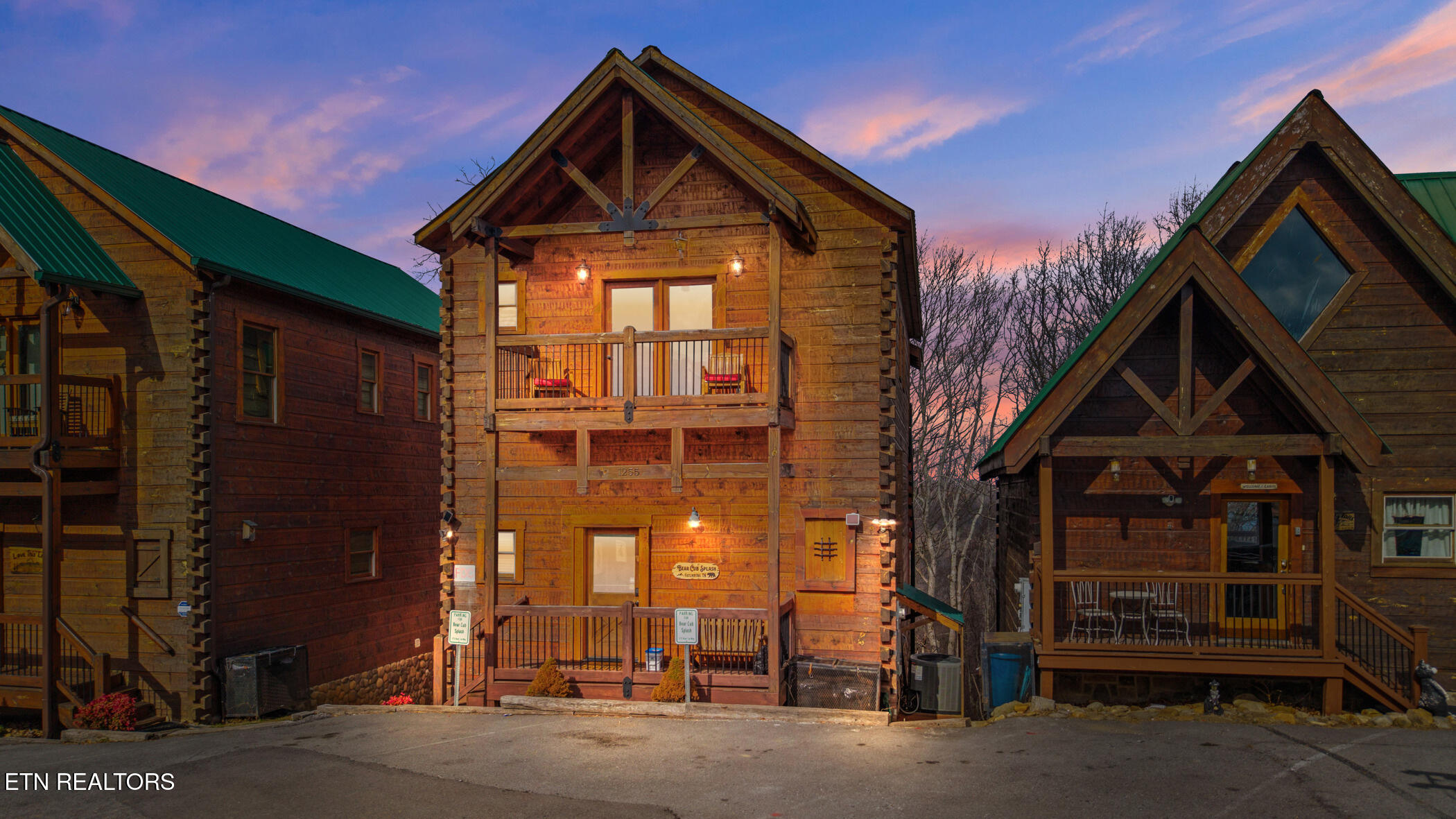 1255 Bear Cub Way Gatlinburg TN 37738