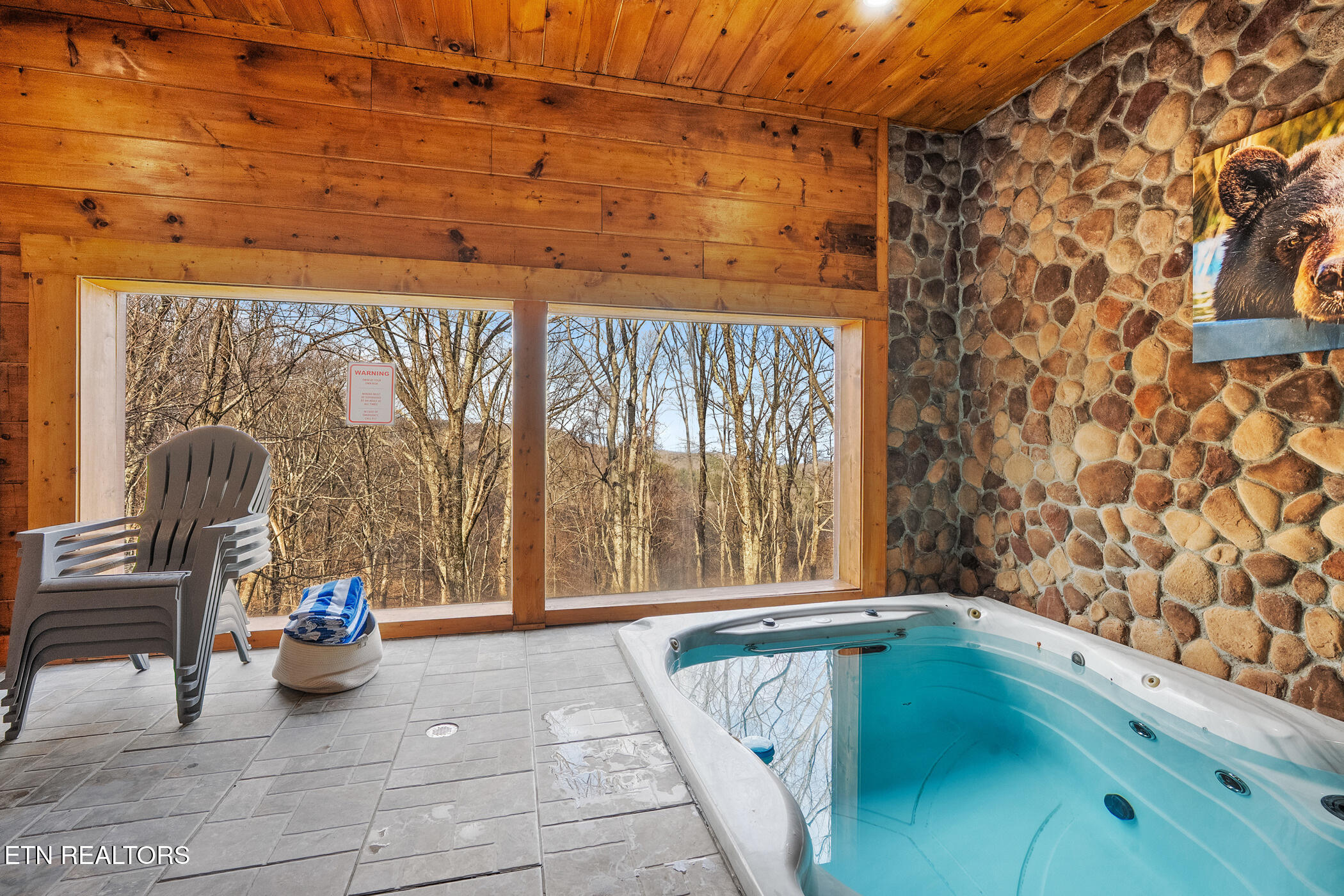 1255 Bear Cub Way Gatlinburg TN 37738