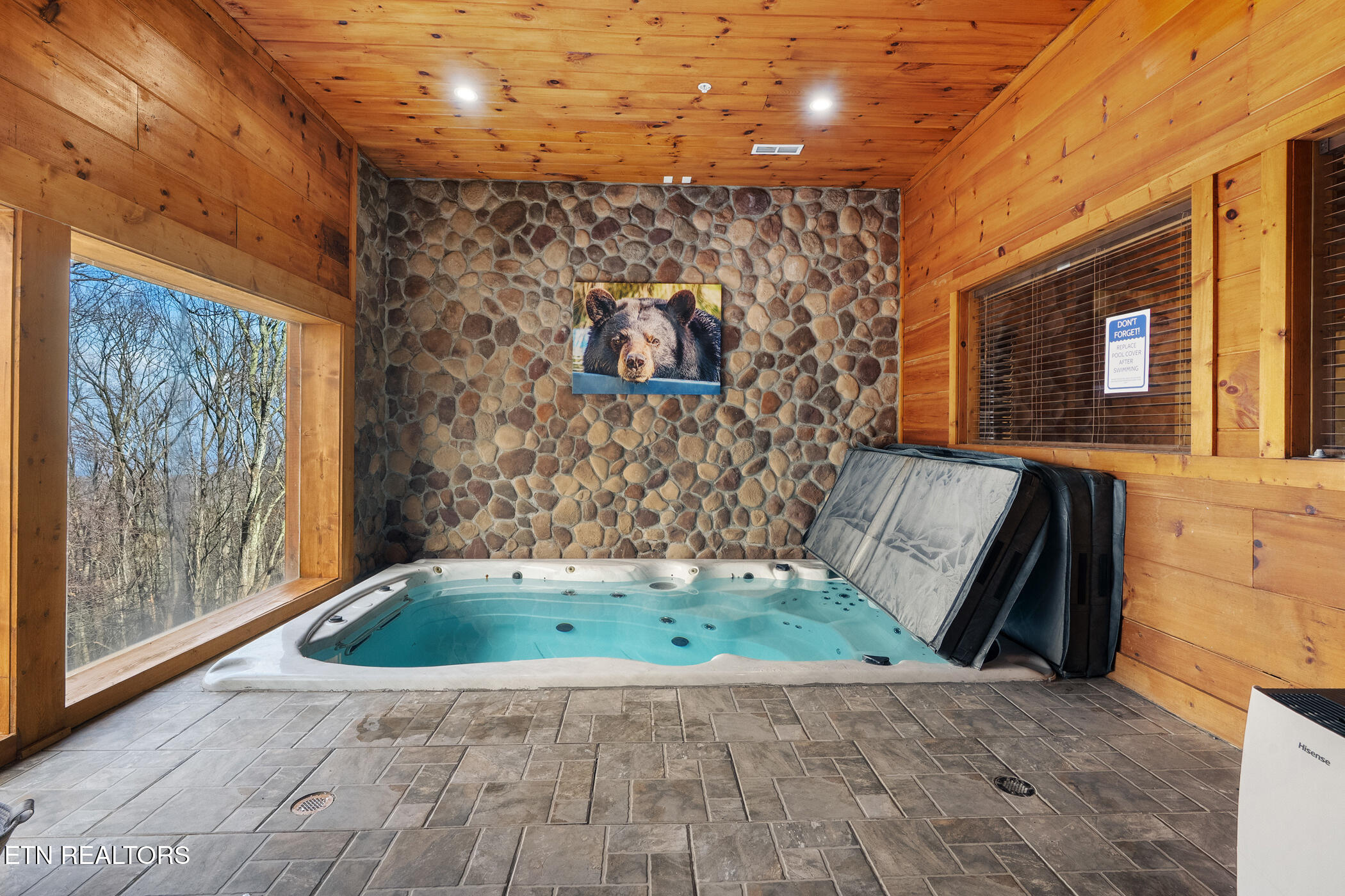 1255 Bear Cub Way Gatlinburg TN 37738