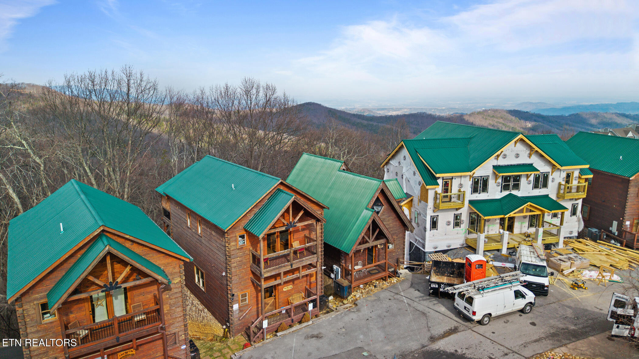 1255 Bear Cub Way Gatlinburg TN 37738