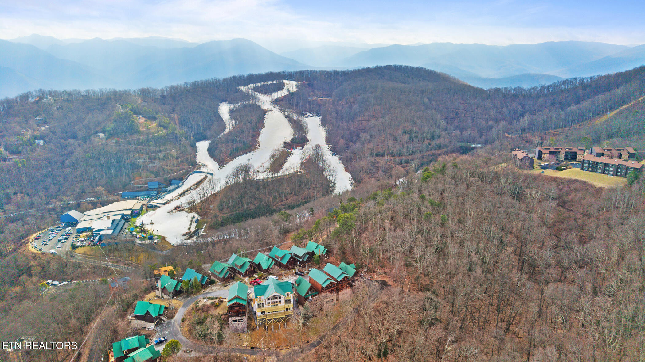 1255 Bear Cub Way Gatlinburg TN 37738