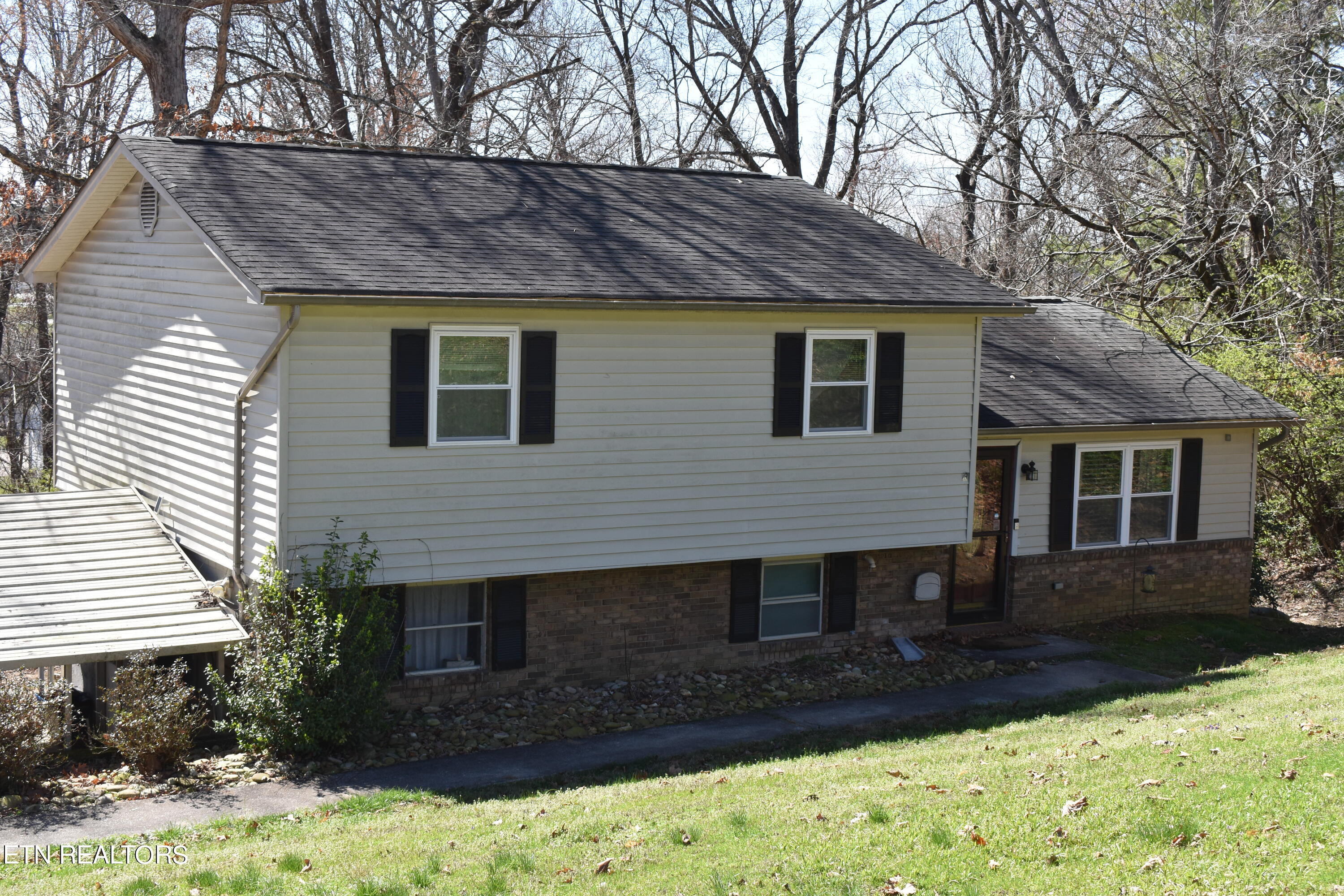 2333 Black Bear Road Knoxville TN 37923
