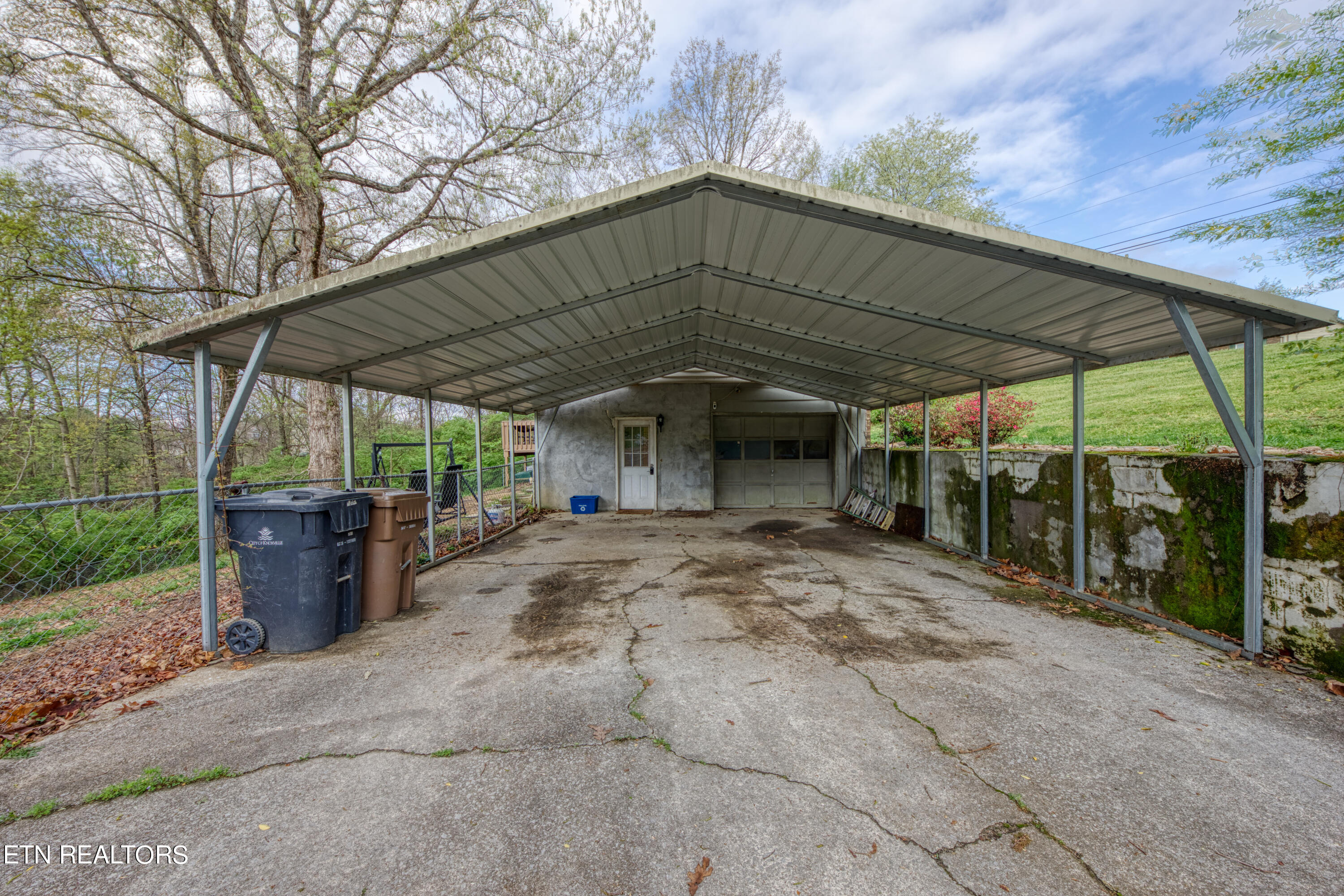 2333 Black Bear Road Knoxville TN 37923