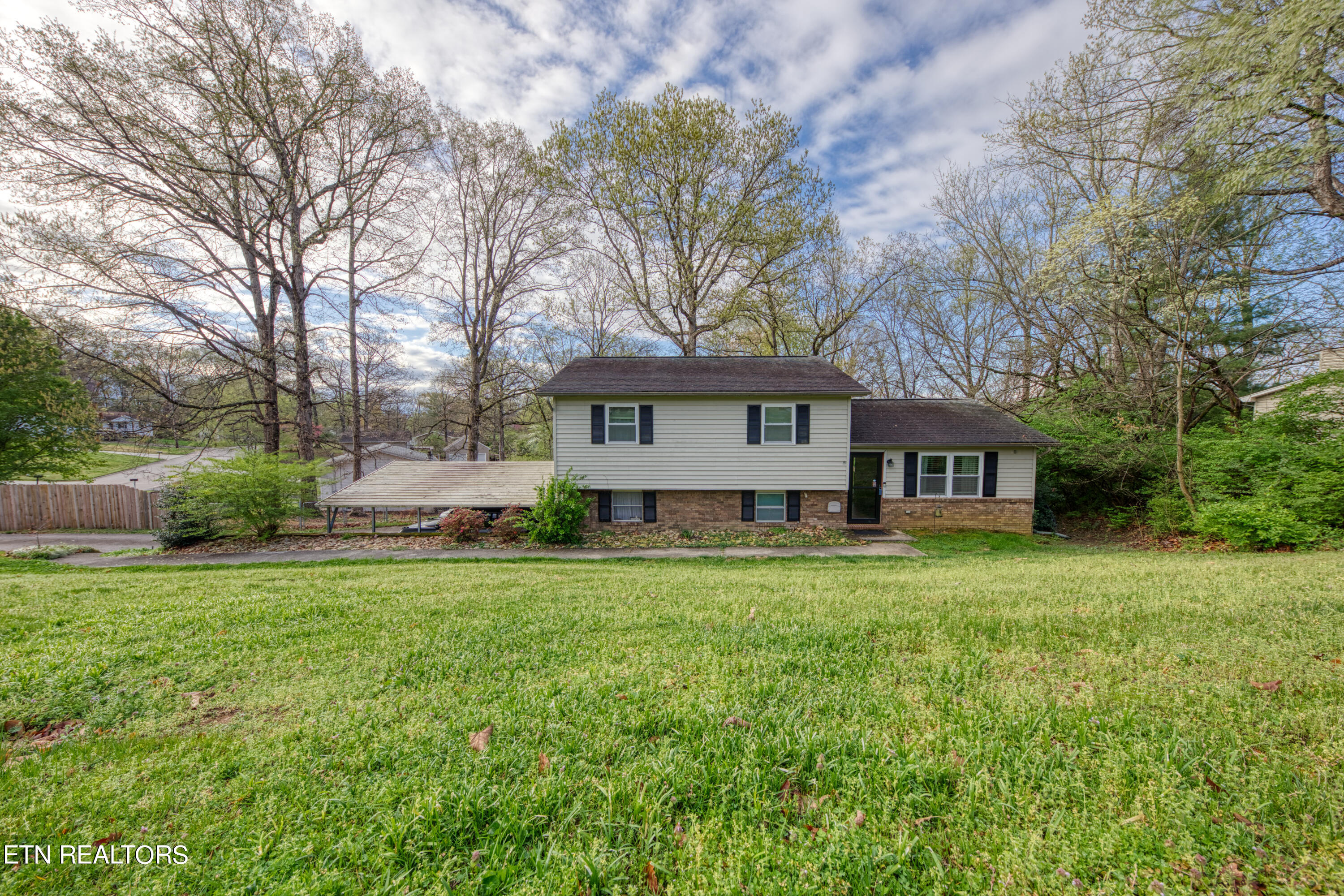 2333 Black Bear Road Knoxville TN 37923