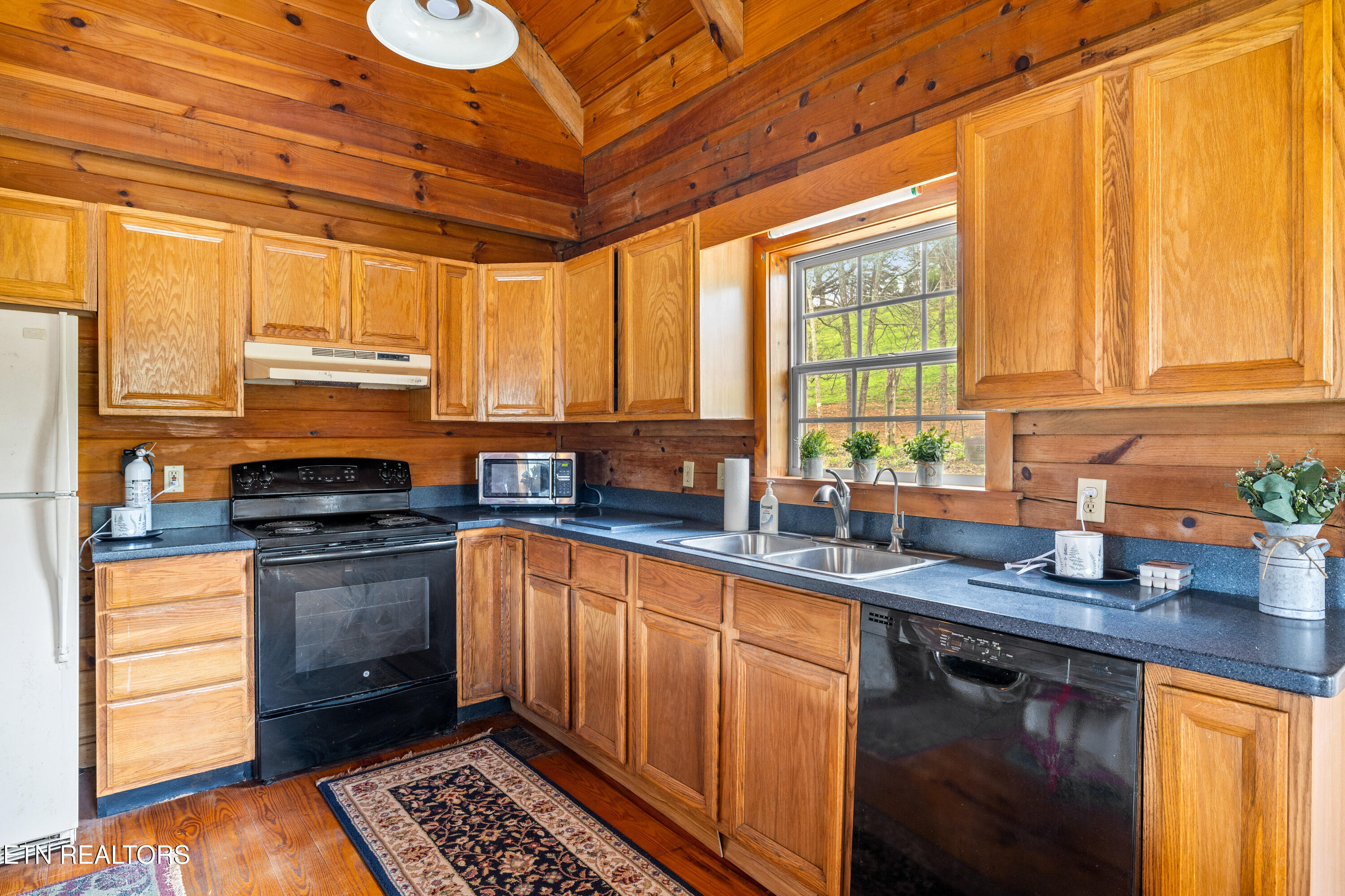 400 Scott Mansion Road Tellico Plains TN 37385