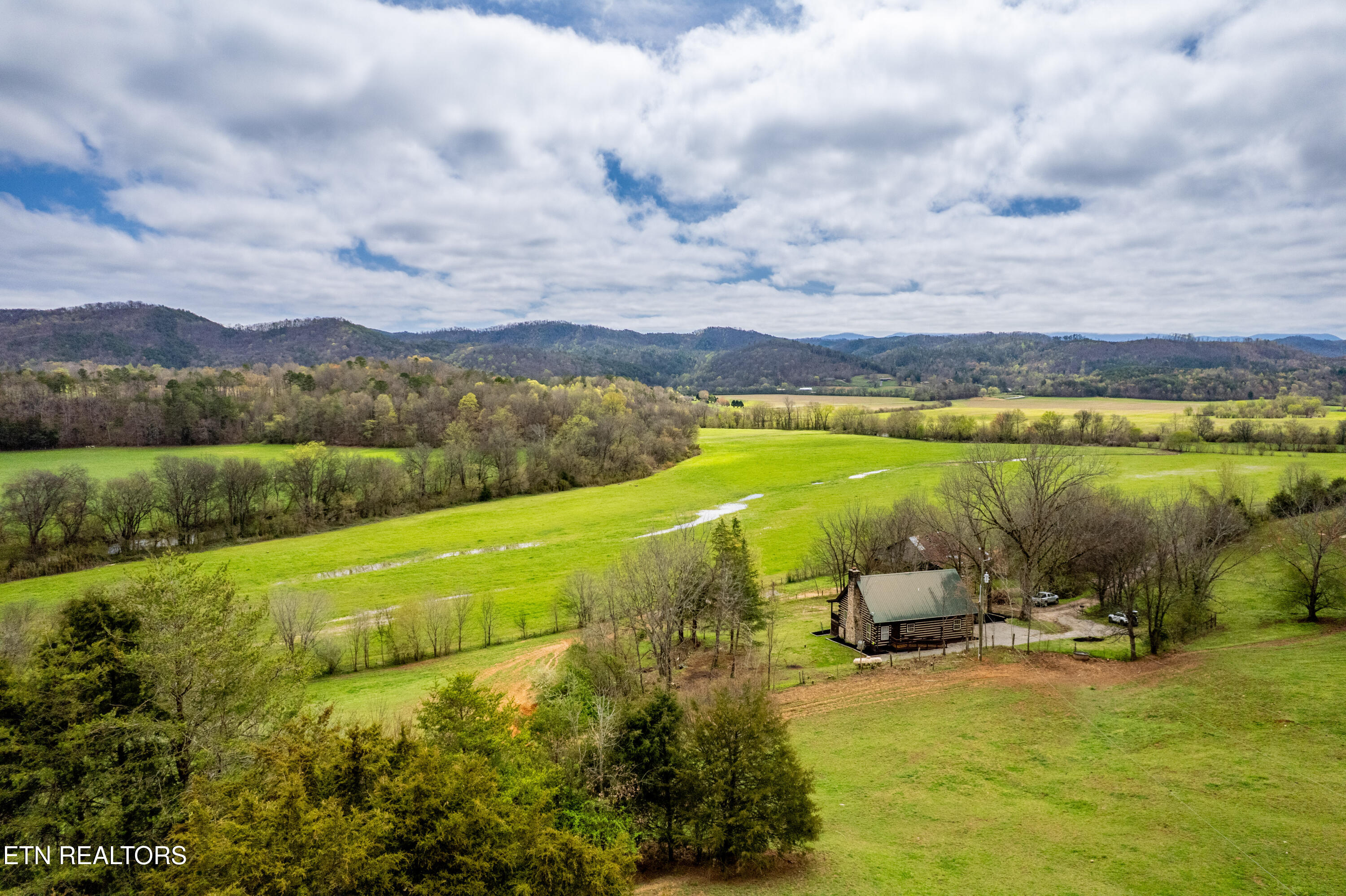 400 Scott Mansion Road Tellico Plains TN 37385
