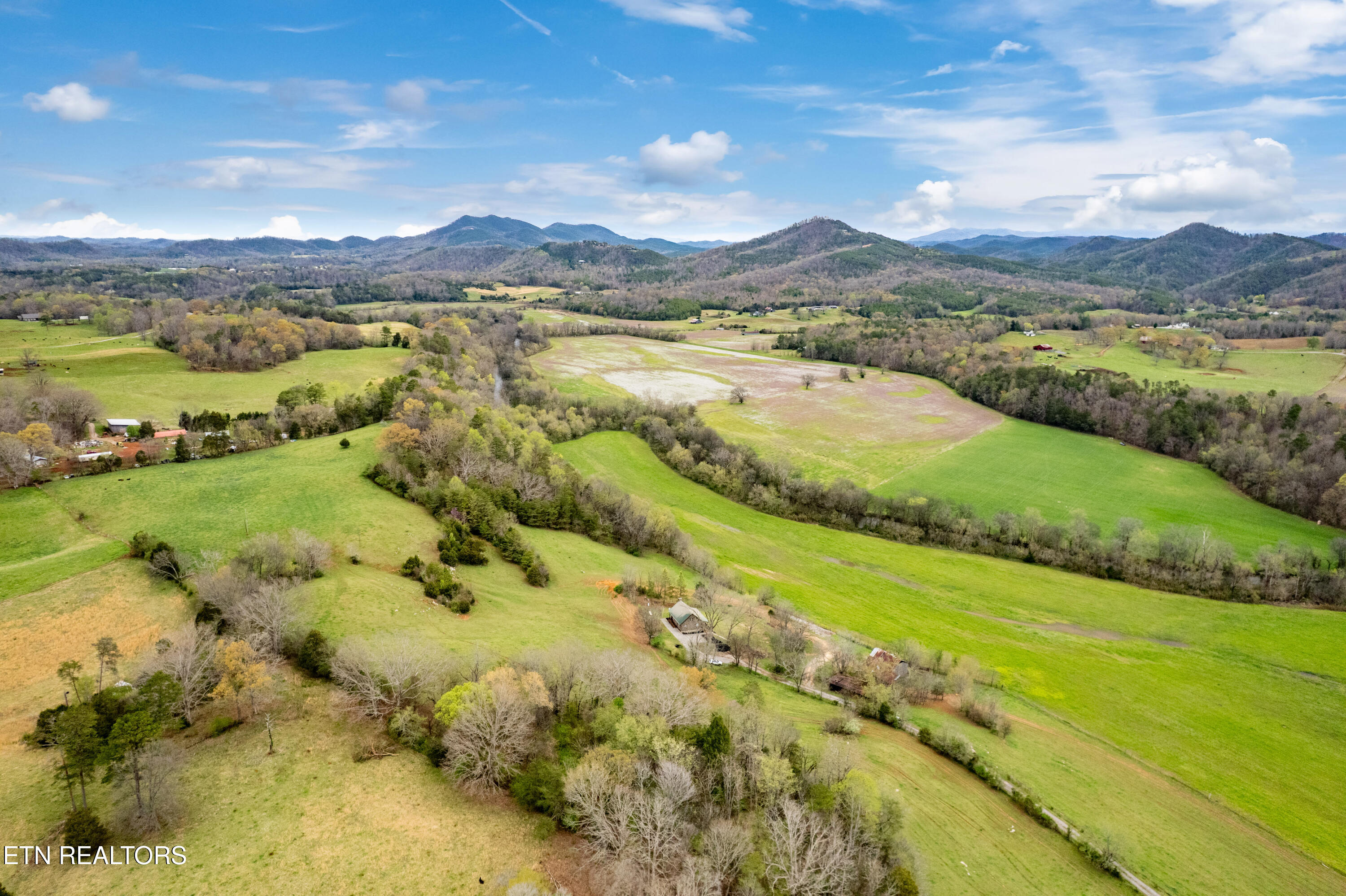 400 Scott Mansion Road Tellico Plains TN 37385