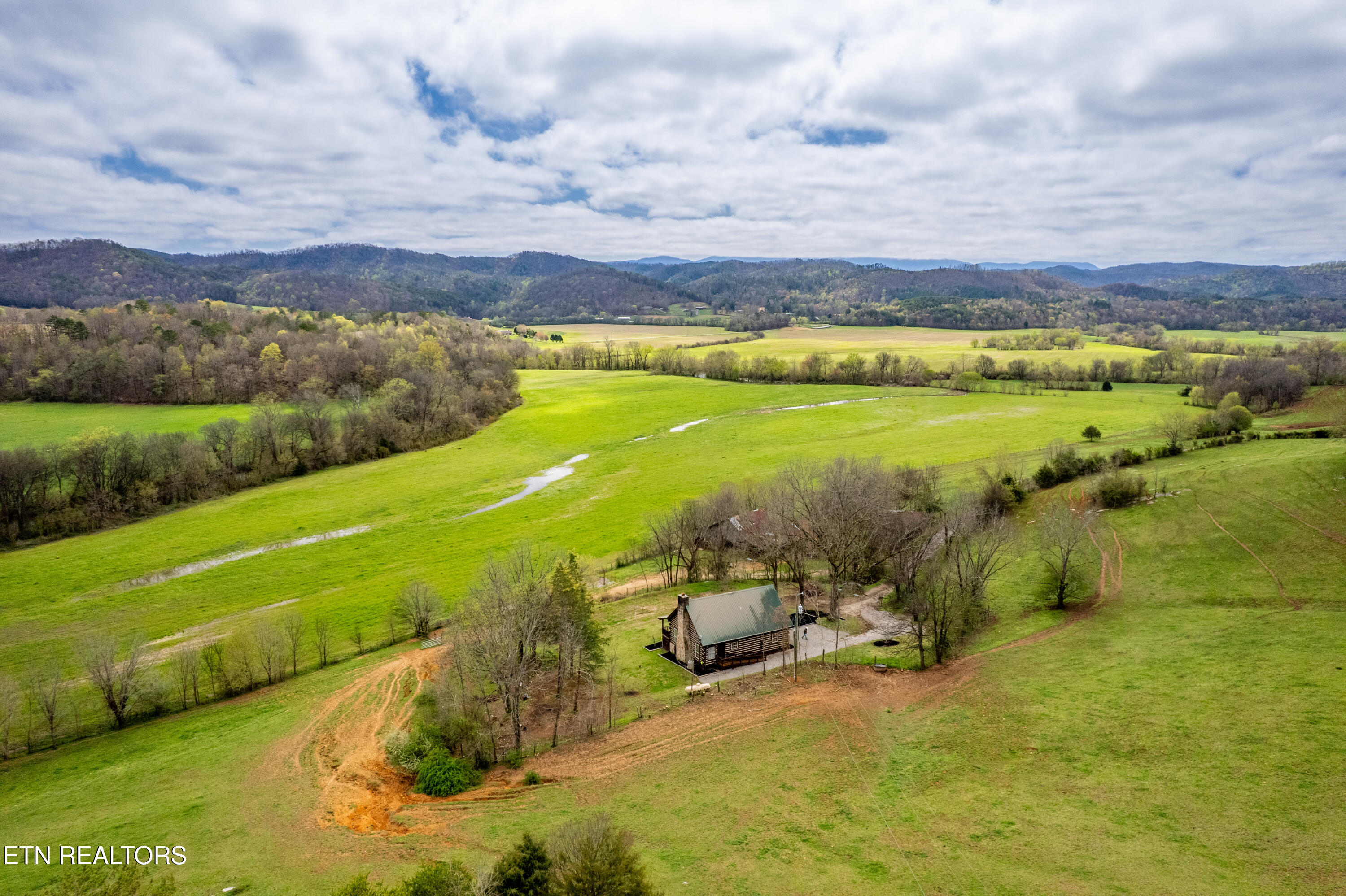 400 Scott Mansion Road Tellico Plains TN 37385