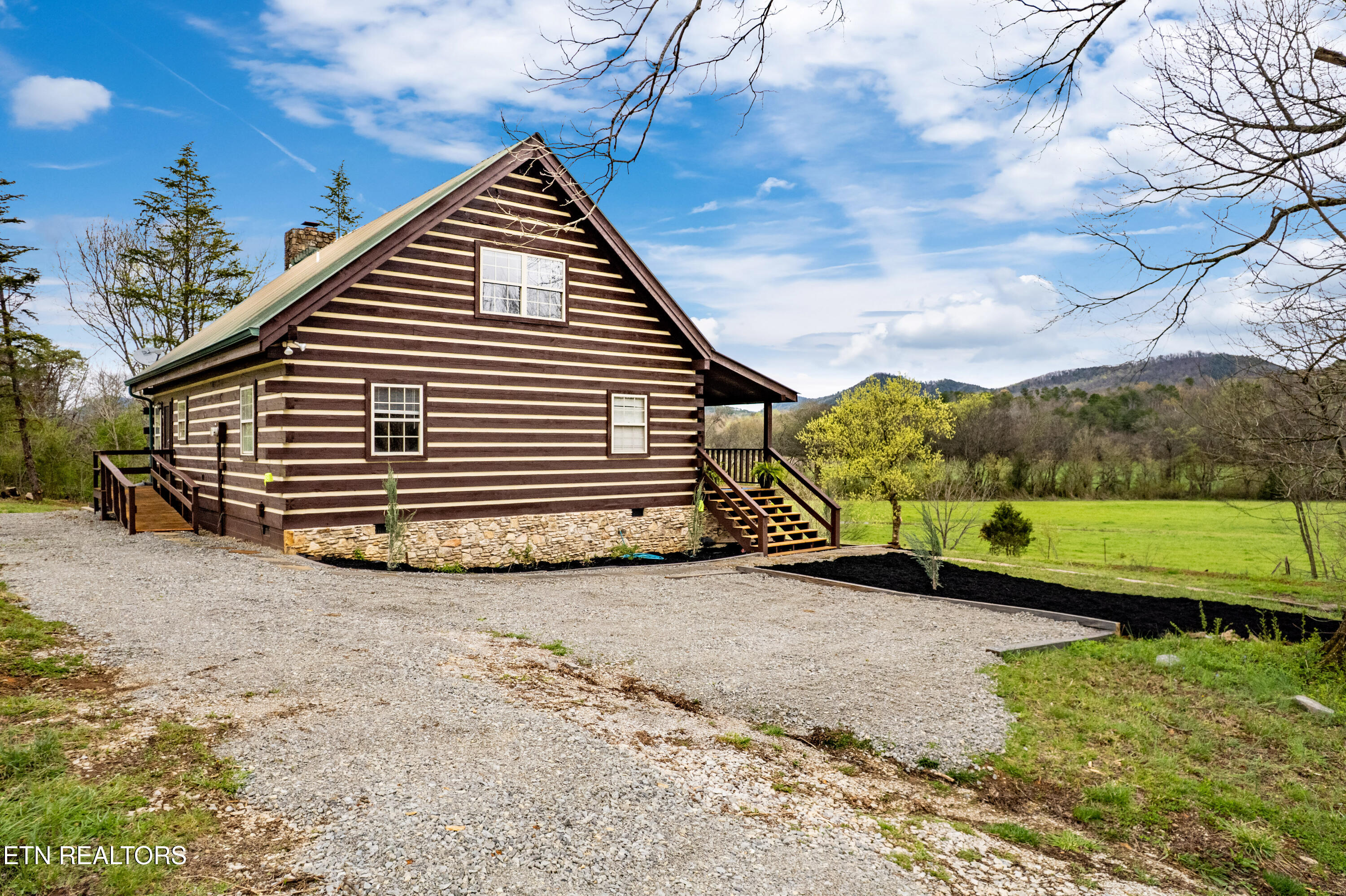 400 Scott Mansion Road Tellico Plains TN 37385