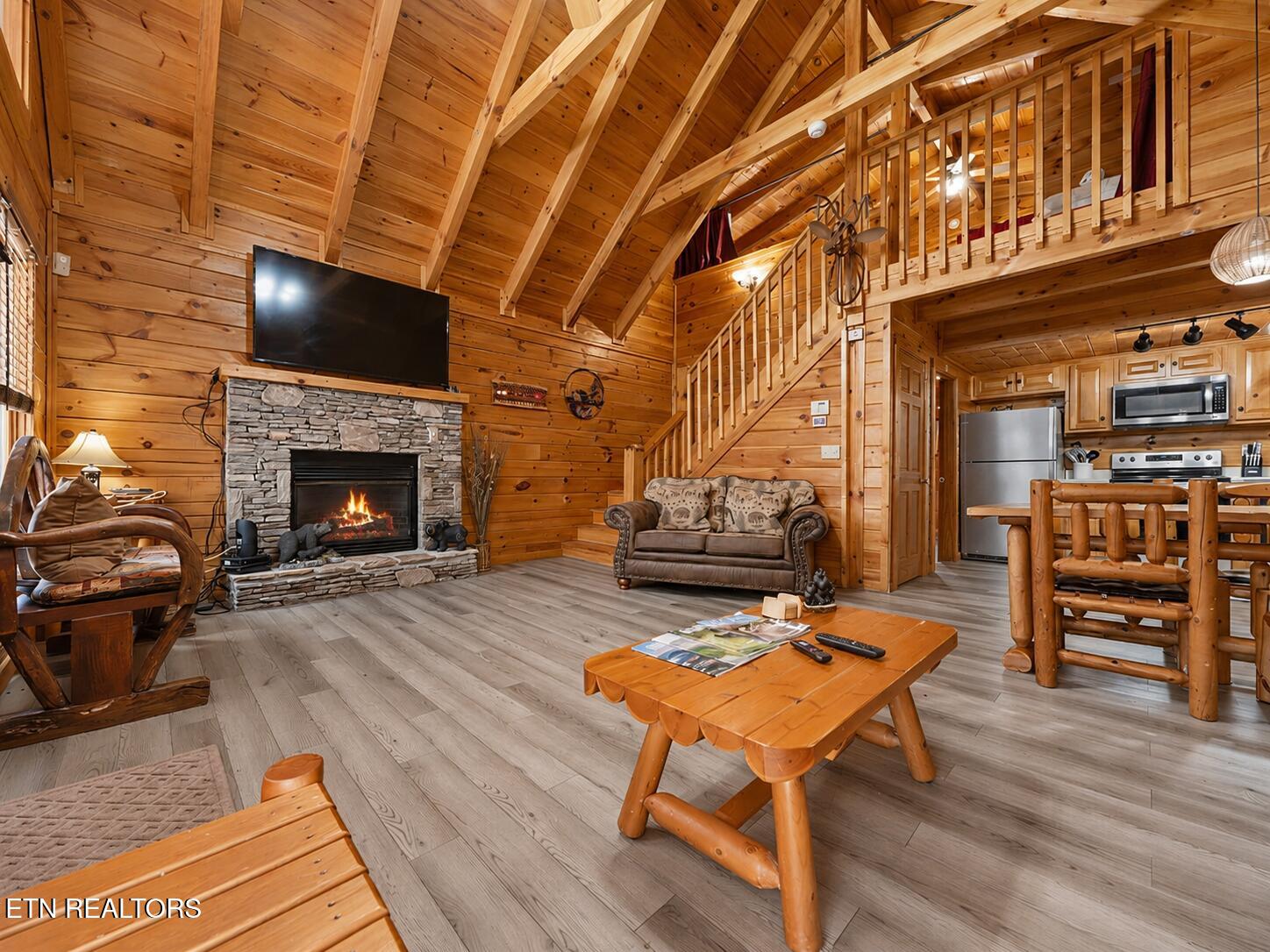 952 Iron Mountain Road Pigeon Forge TN 37863