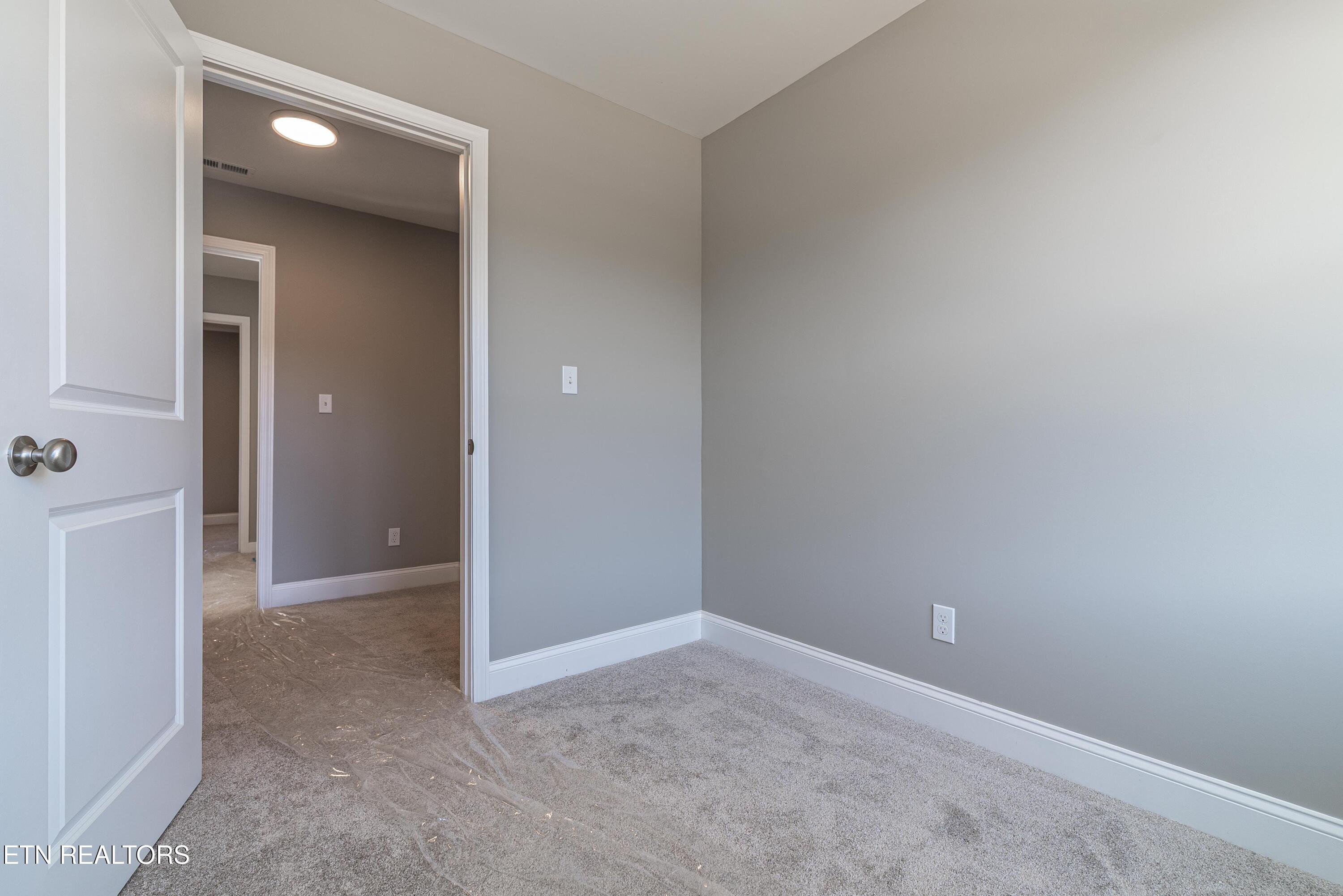 172 Crossroads Boulevard Oak Ridge TN 37830