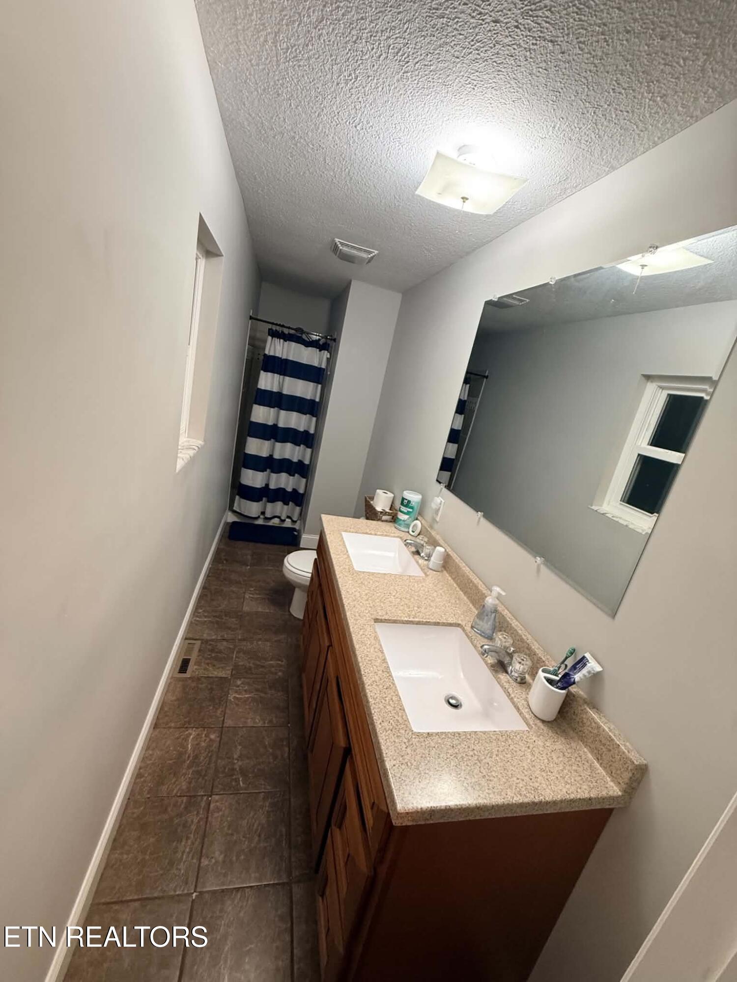 212 Norfolk Circle Harrogate TN 37752
