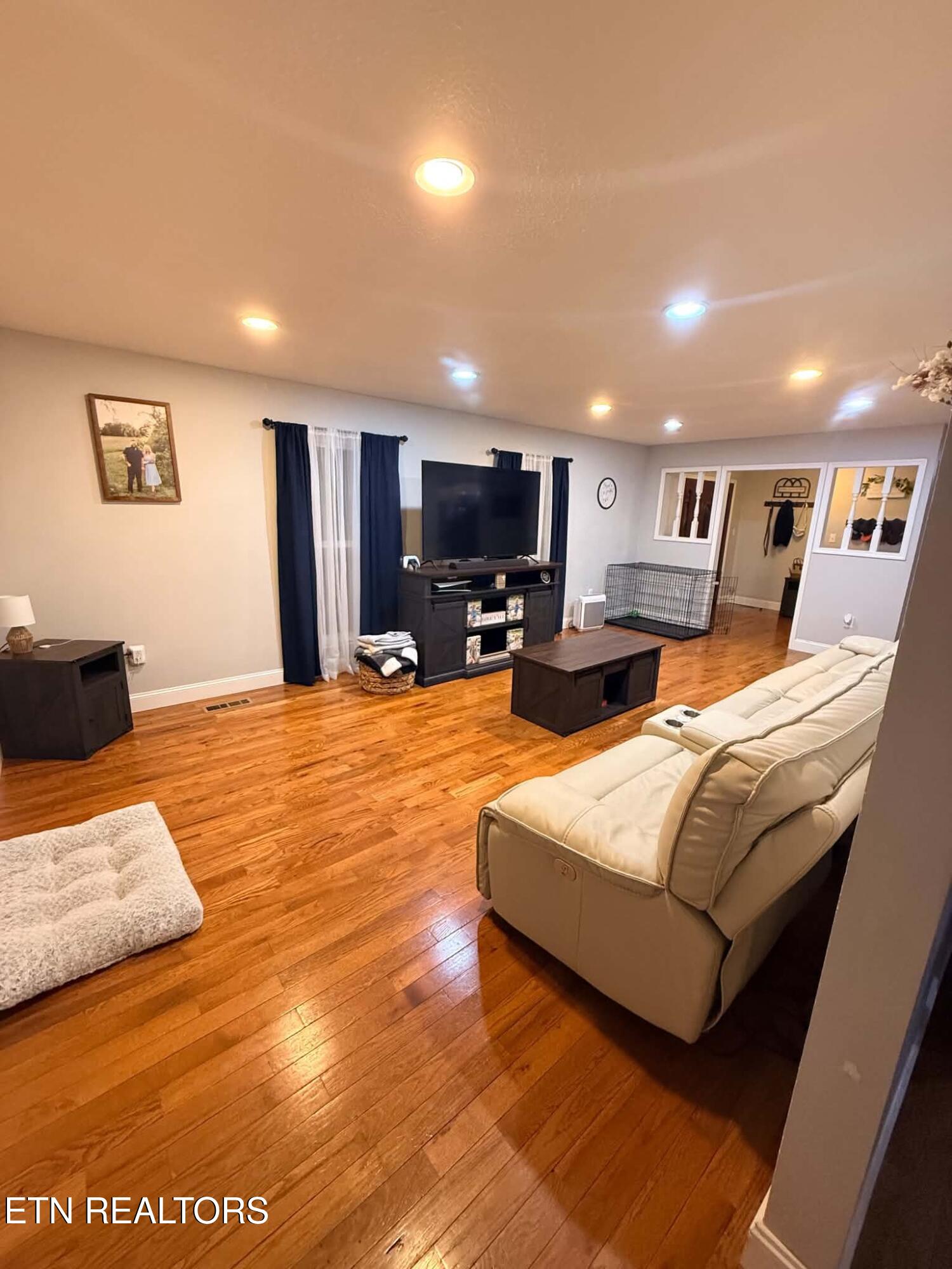 212 Norfolk Circle Harrogate TN 37752
