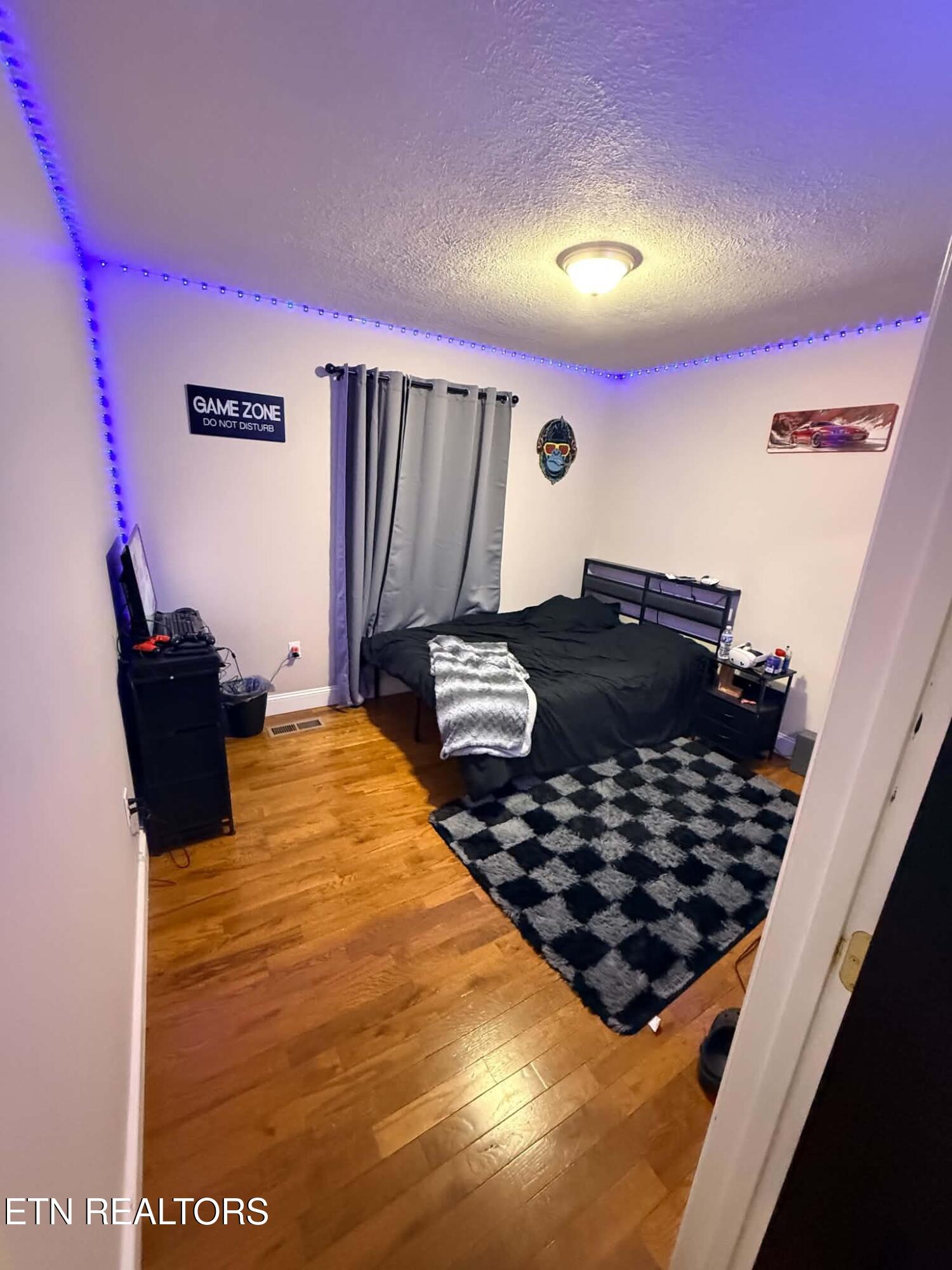 212 Norfolk Circle Harrogate TN 37752