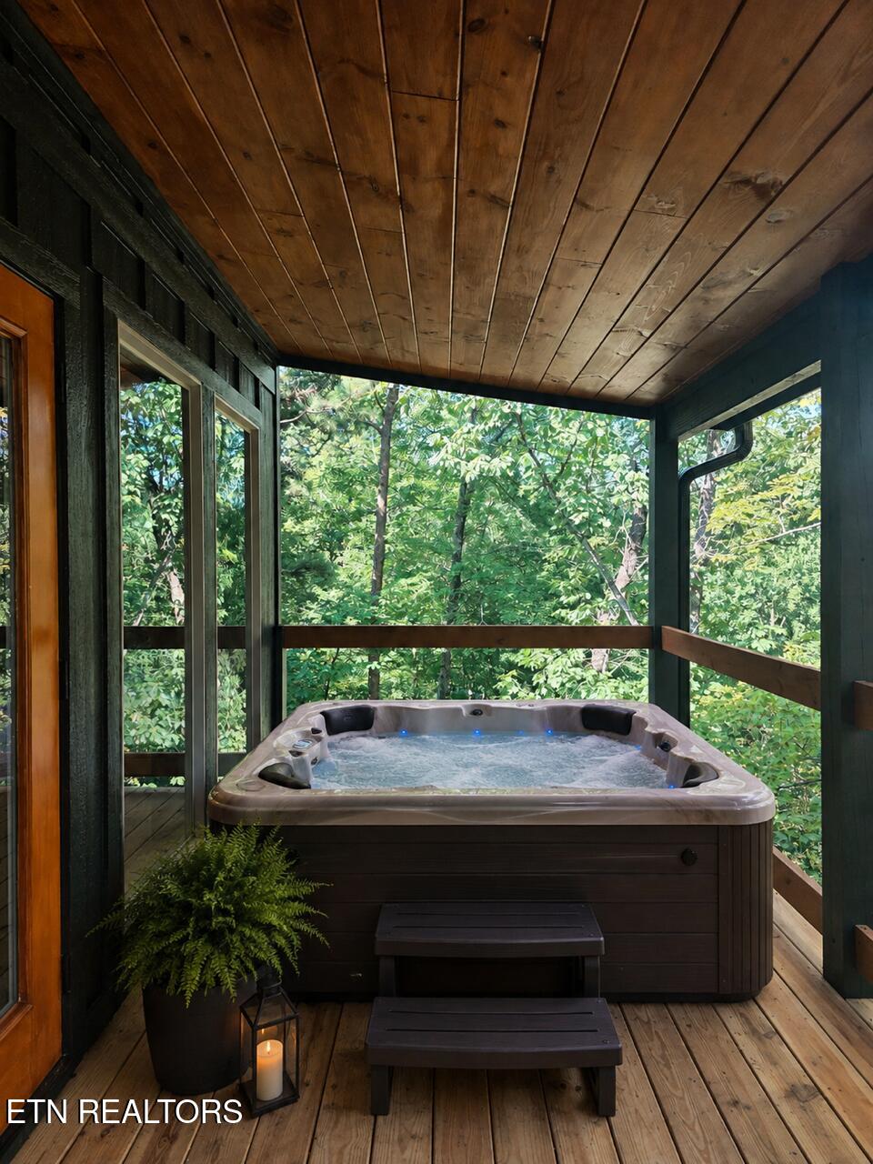 1308 N Oak Court Sevierville TN 37876