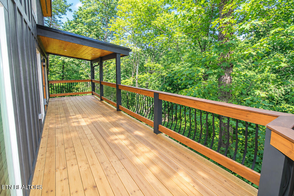1308 N Oak Court Sevierville TN 37876