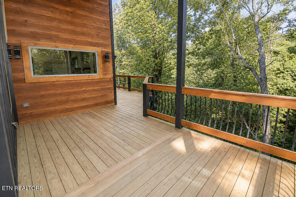 1308 N Oak Court Sevierville TN 37876