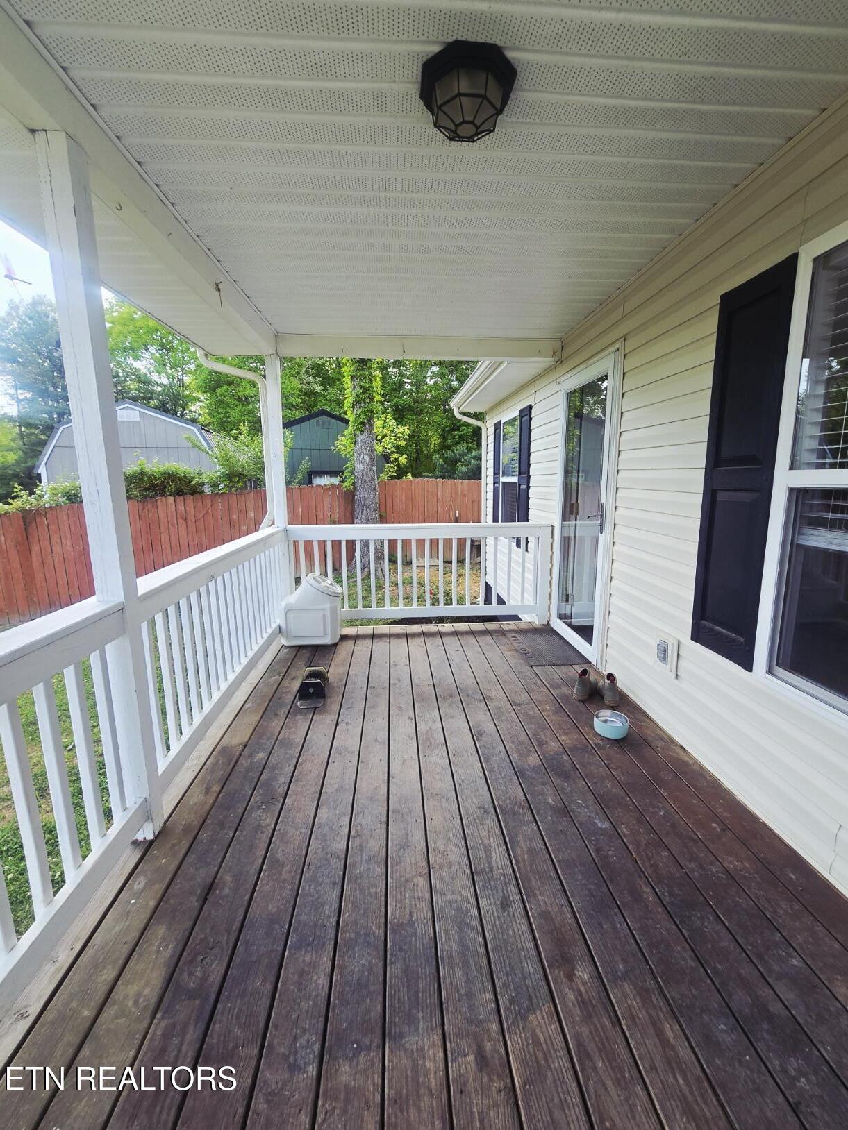 2500 Cherry Fork Road Helenwood TN 37755