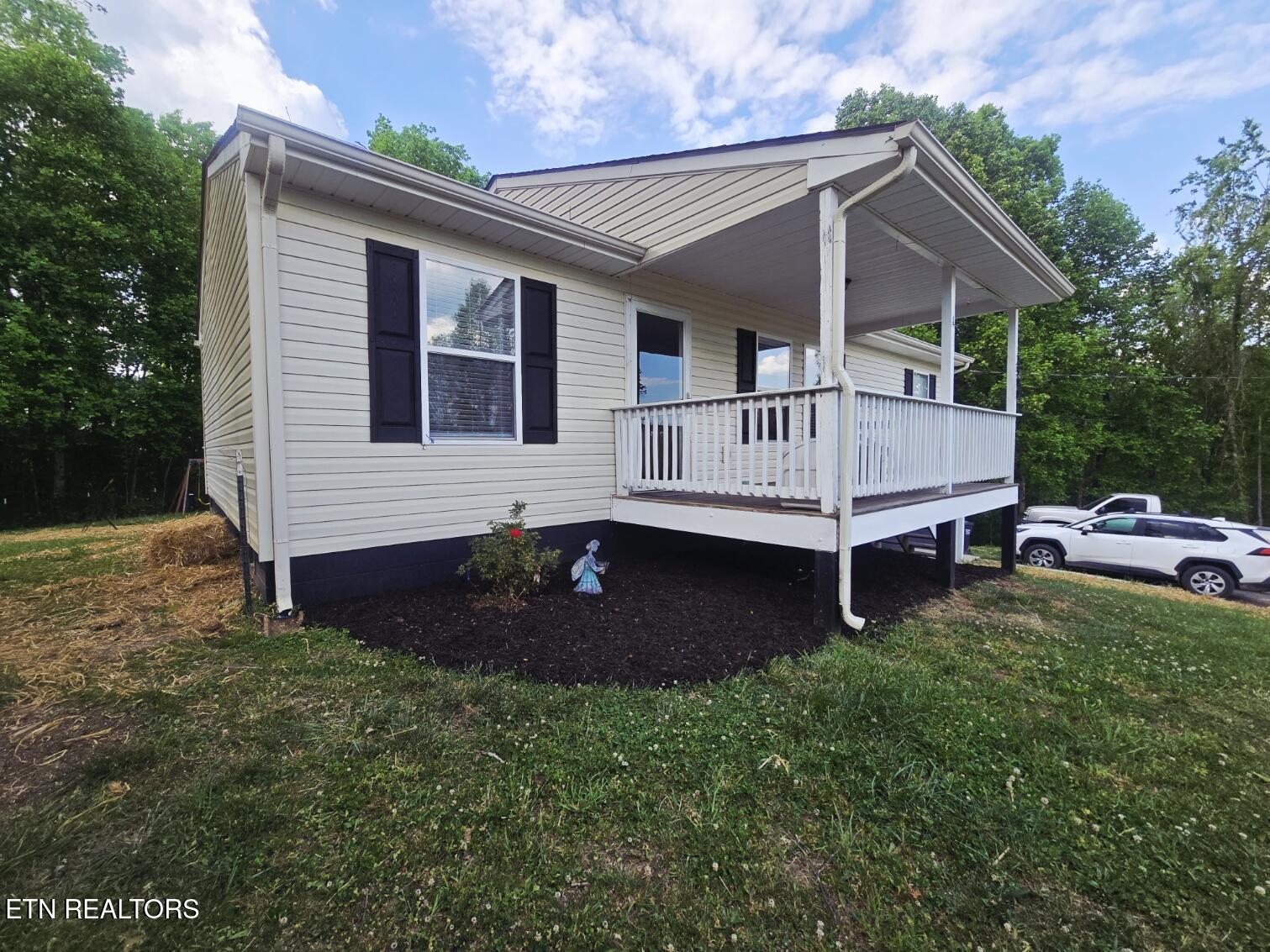 2500 Cherry Fork Road Helenwood TN 37755