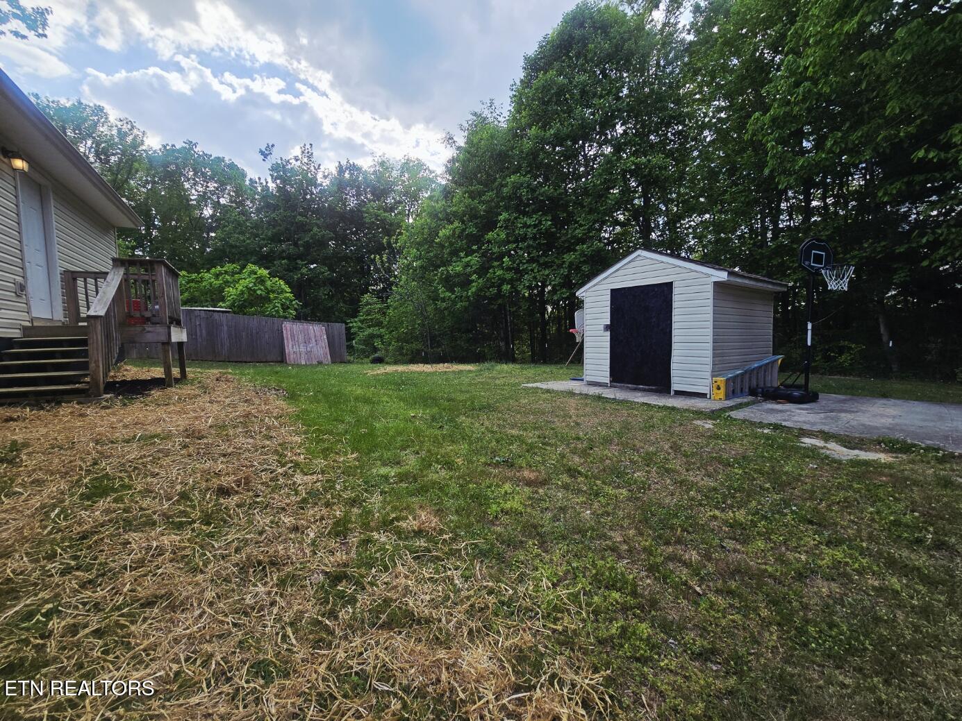 2500 Cherry Fork Road Helenwood TN 37755