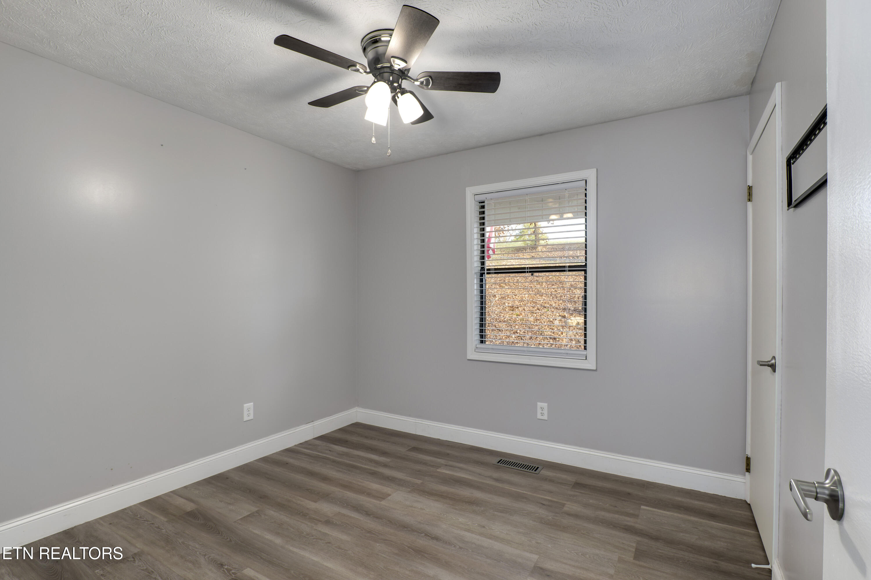 521 Sourdough Hollow Road Kodak TN 37764