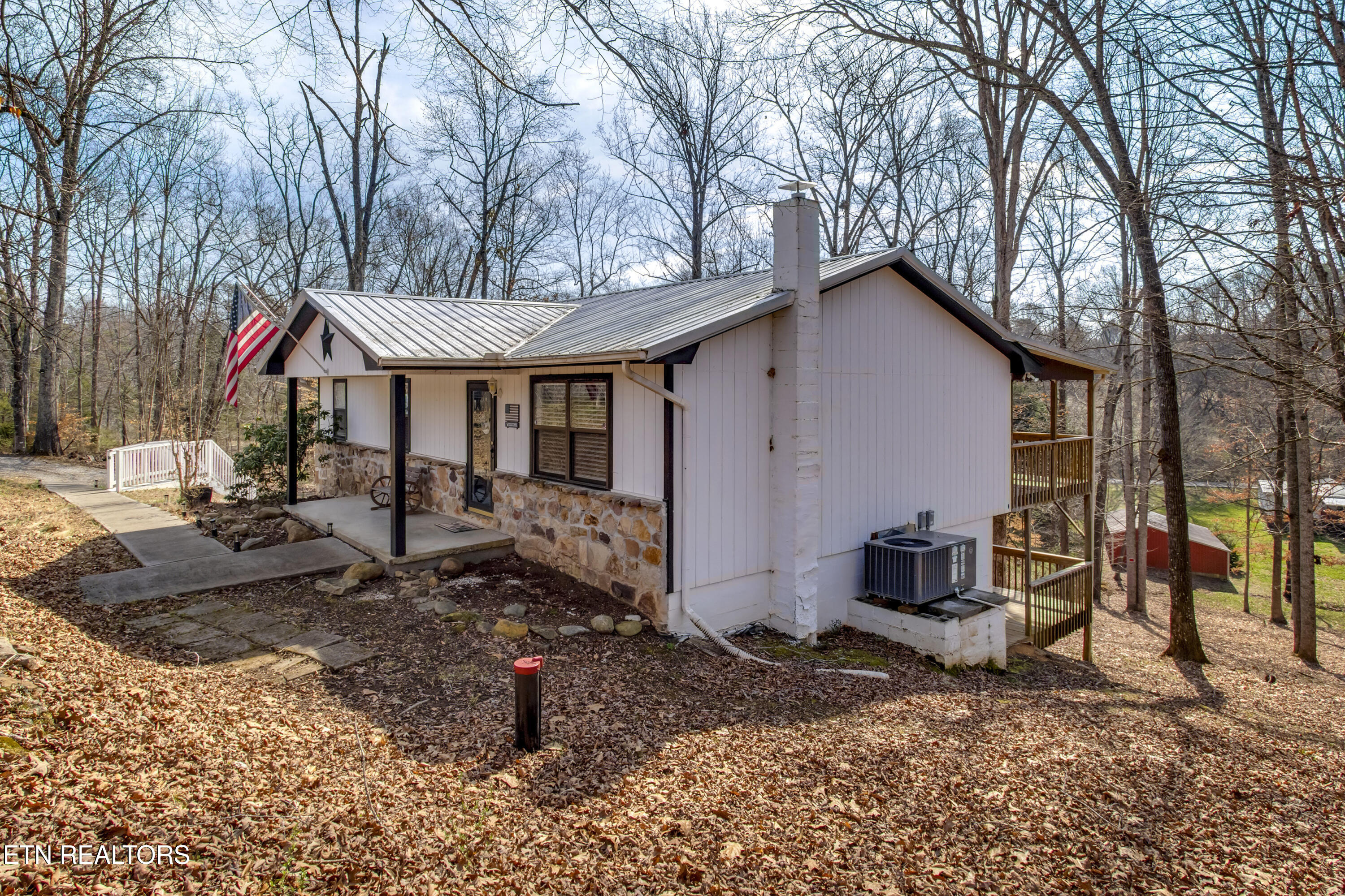 521 Sourdough Hollow Road Kodak TN 37764