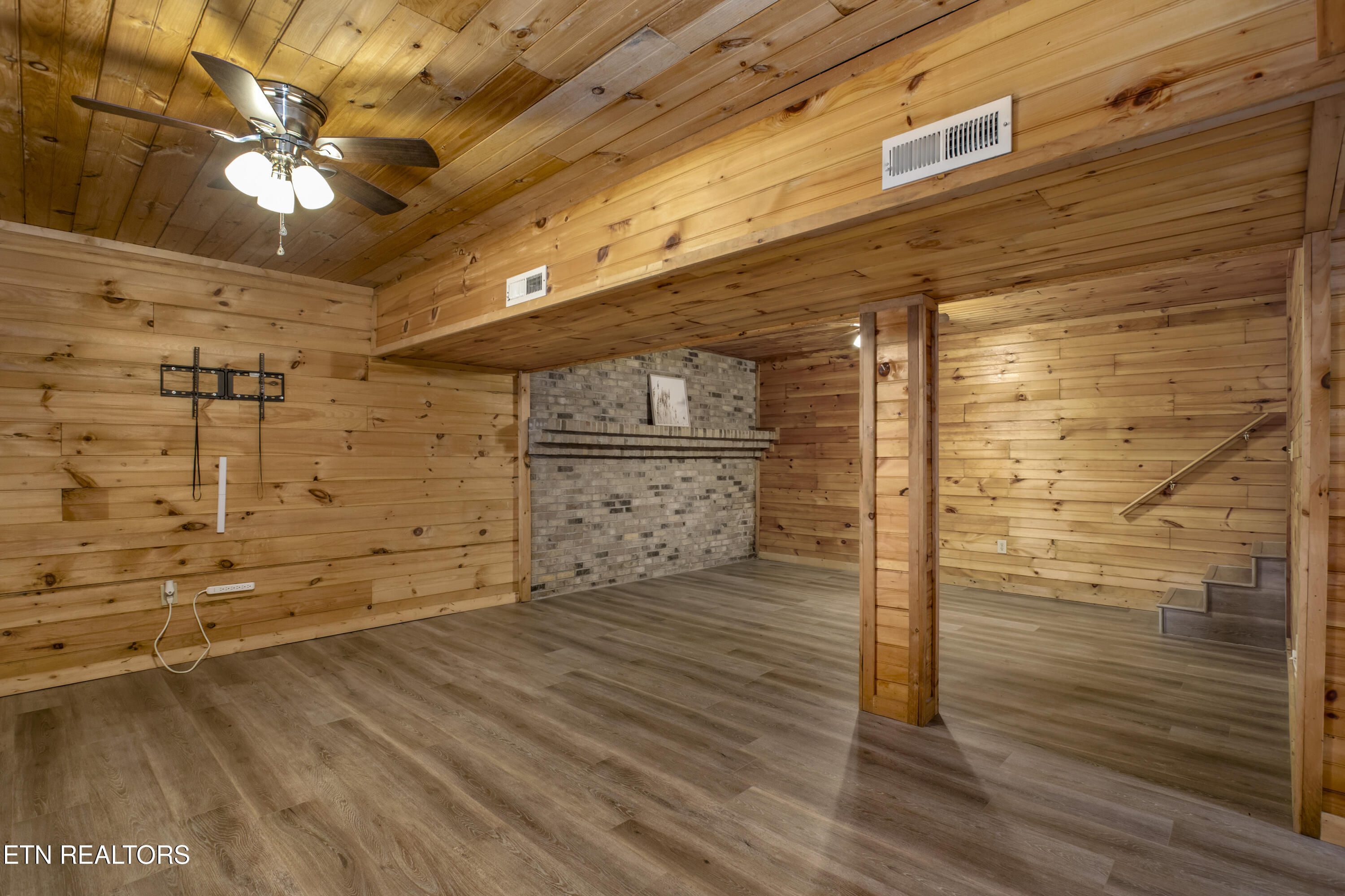 521 Sourdough Hollow Road Kodak TN 37764