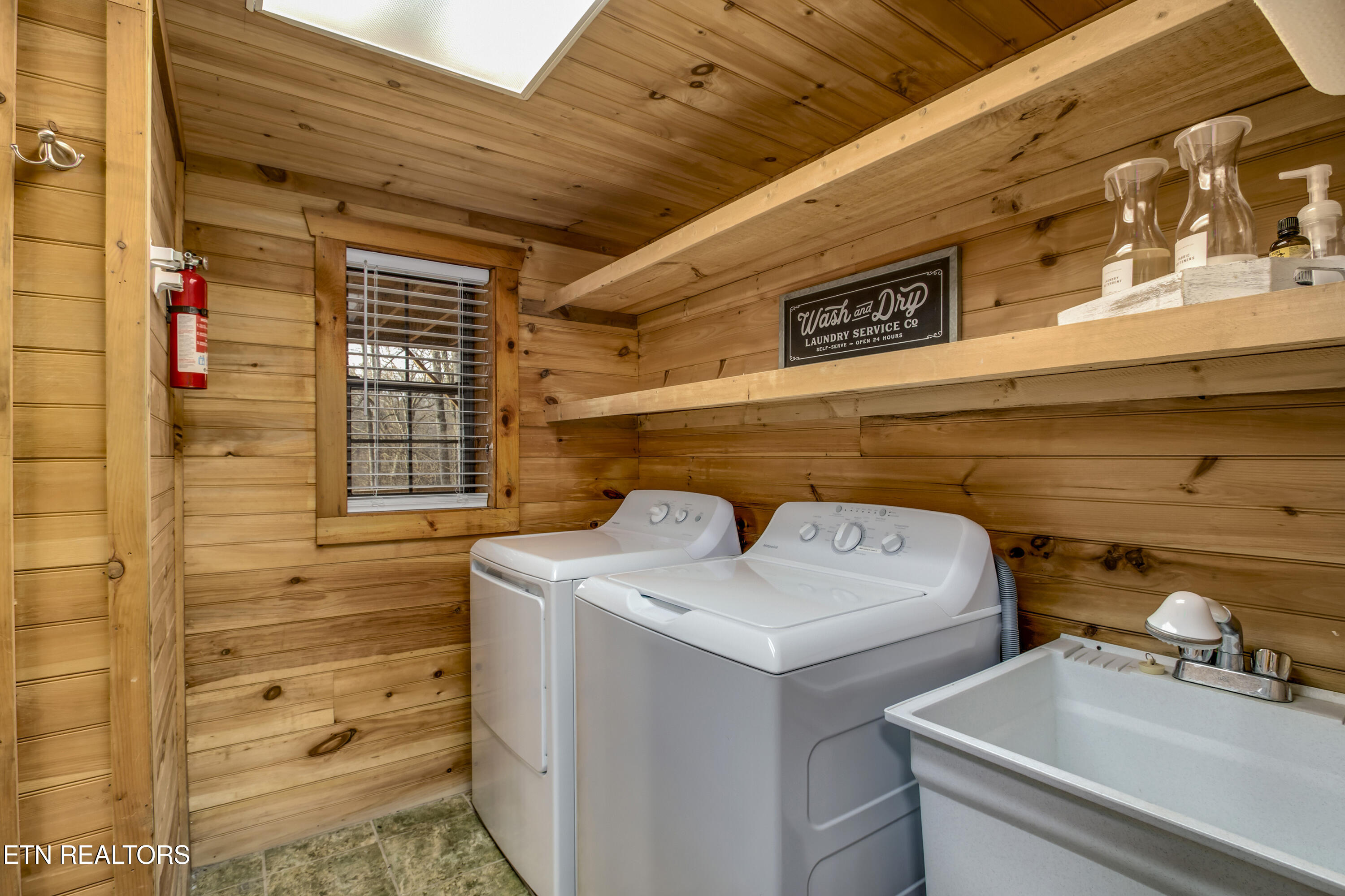 521 Sourdough Hollow Road Kodak TN 37764