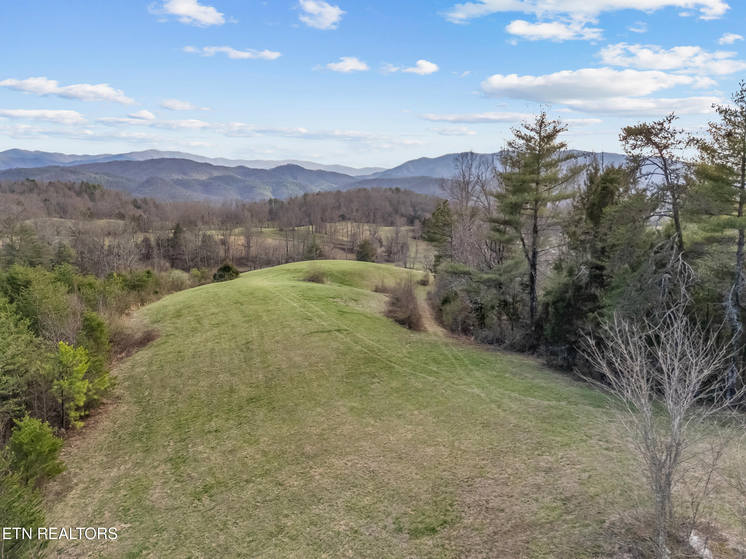 634 Old Cedar Creek Road Townsend TN 37882