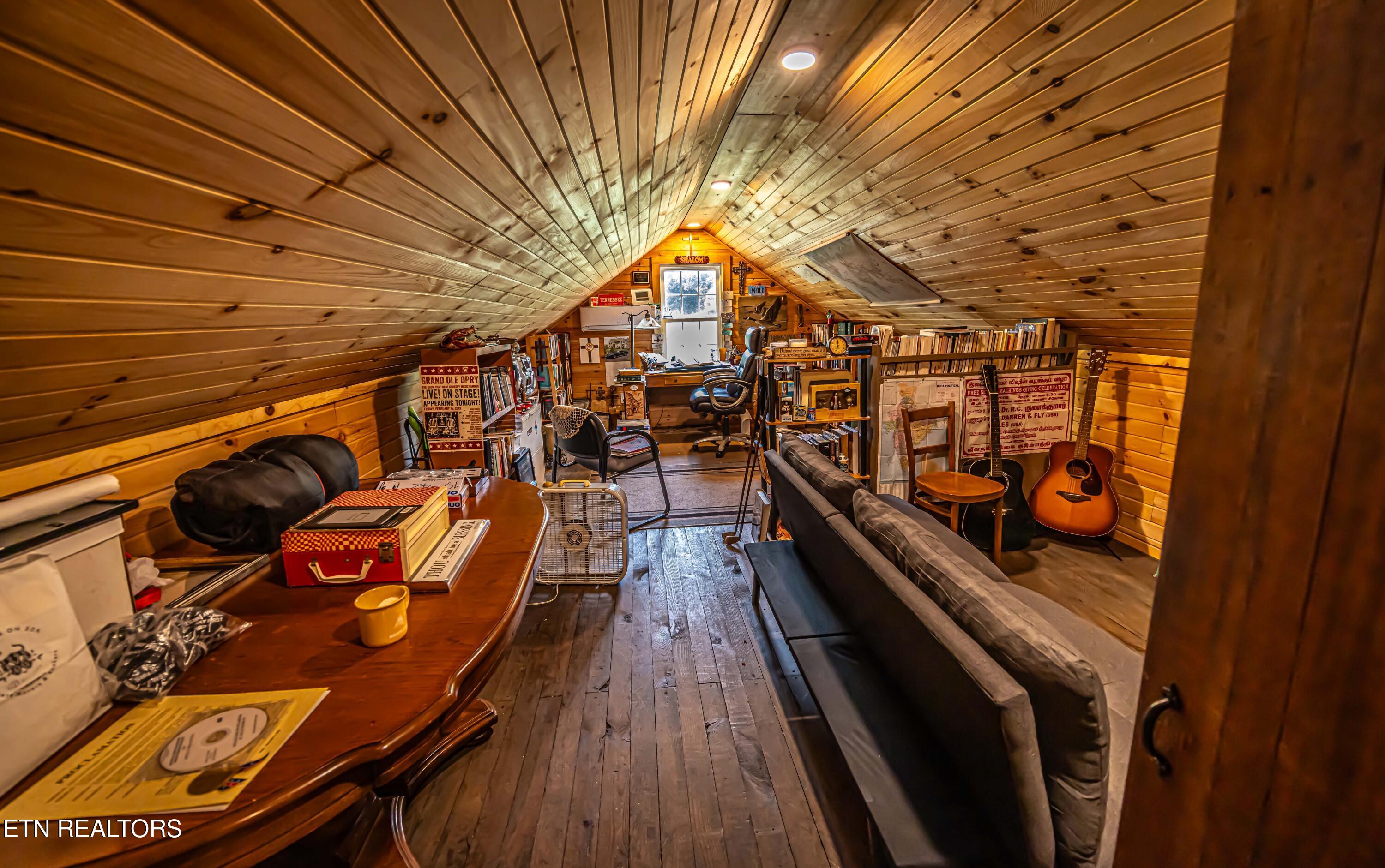 634 Old Cedar Creek Road Townsend TN 37882