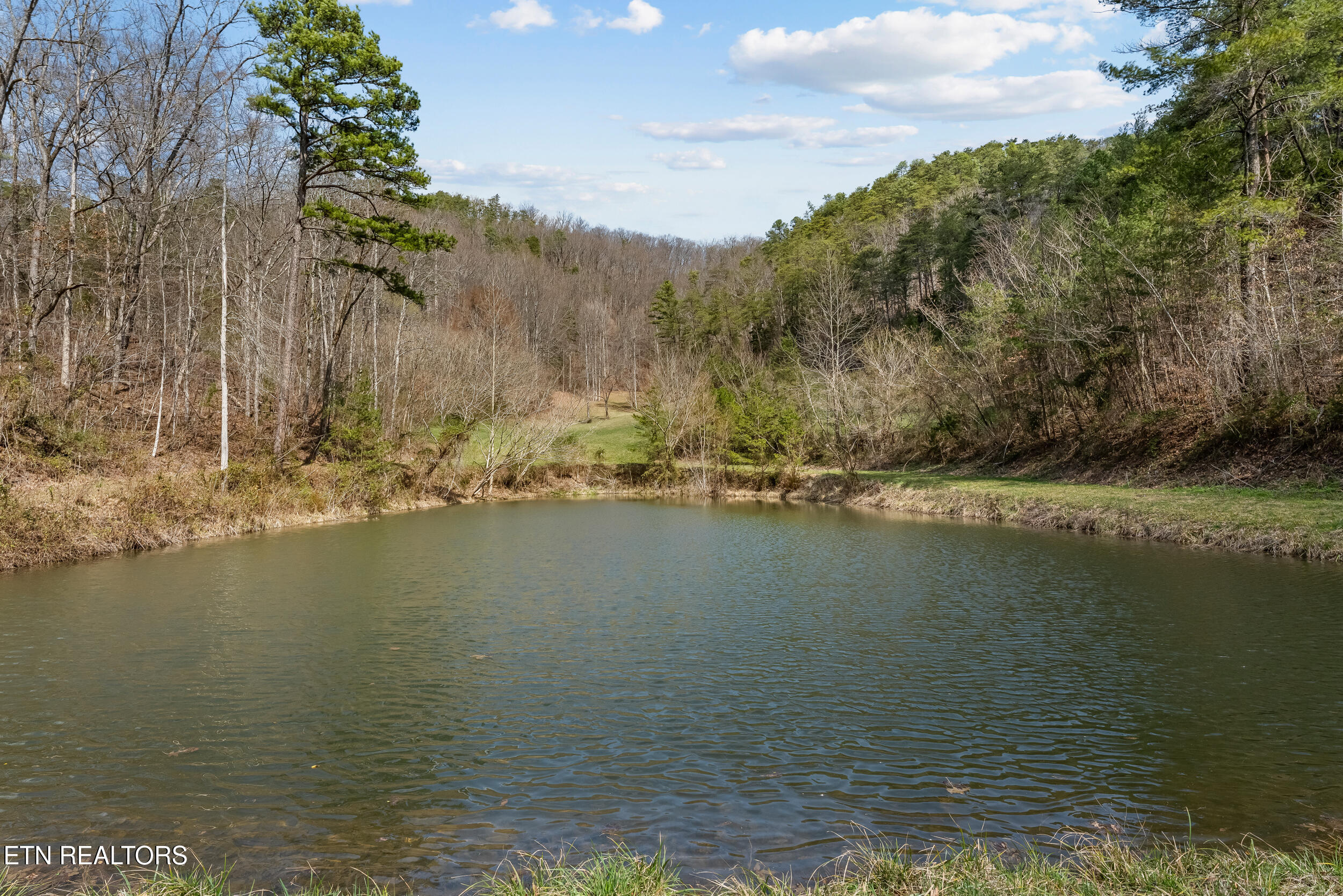 634 Old Cedar Creek Road Townsend TN 37882